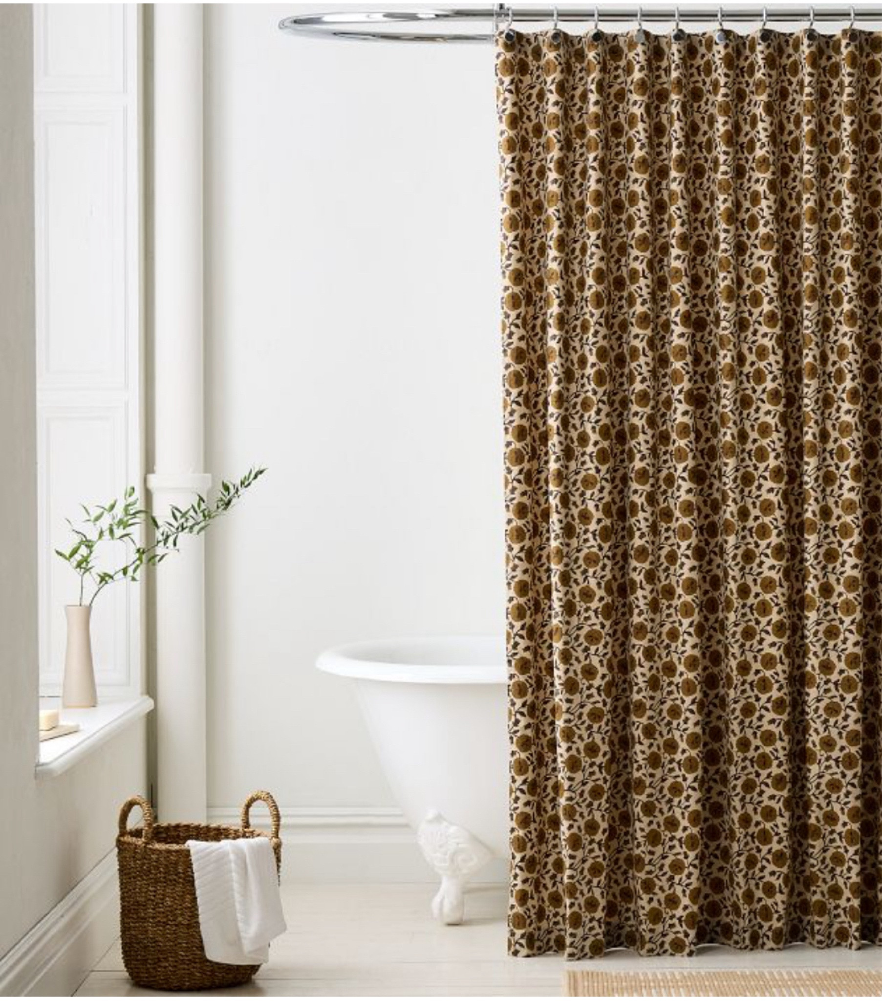 The cutest new shower curtain from West Elm!!! Comes in Elm (green) and Honey (mustard)!!! They also come in three curtain lengths! 

Floral shower curtain, flower block print 

#LTKHome