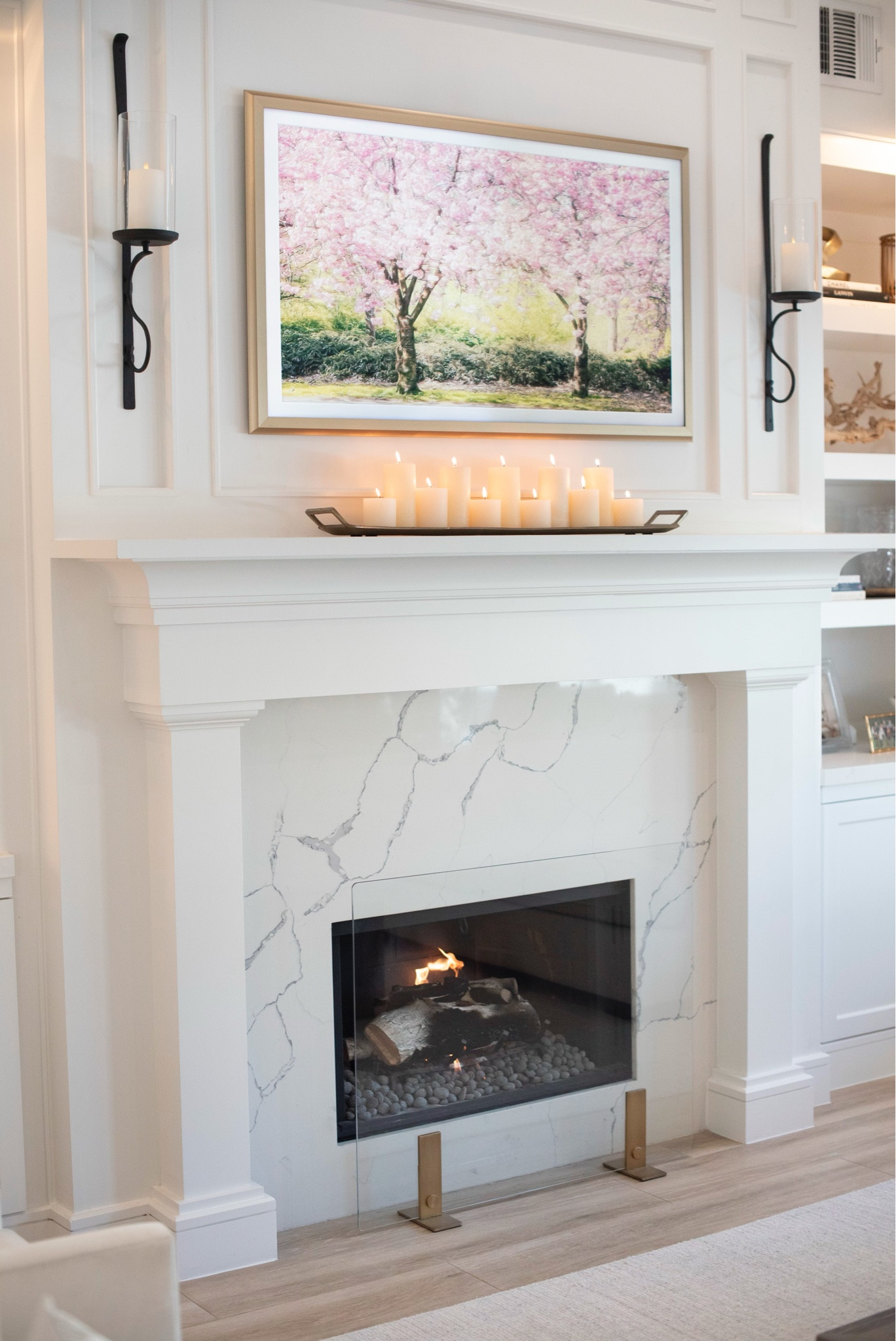 Frame TV decorative frame options 

#LTKhome #LTKfamily #LTKstyletip