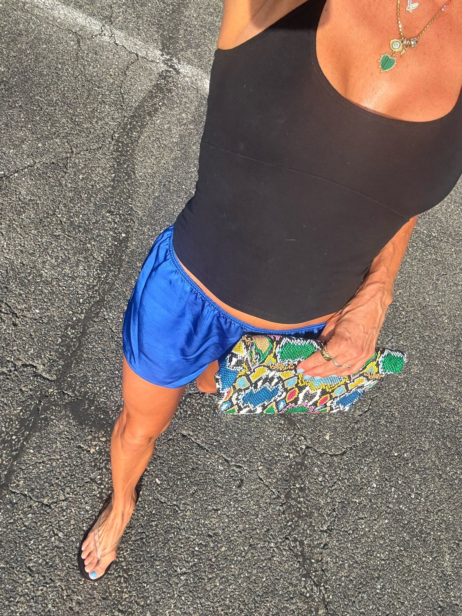Happy hour in the prettiest blue shorts… size XS for reference

#LTKootd