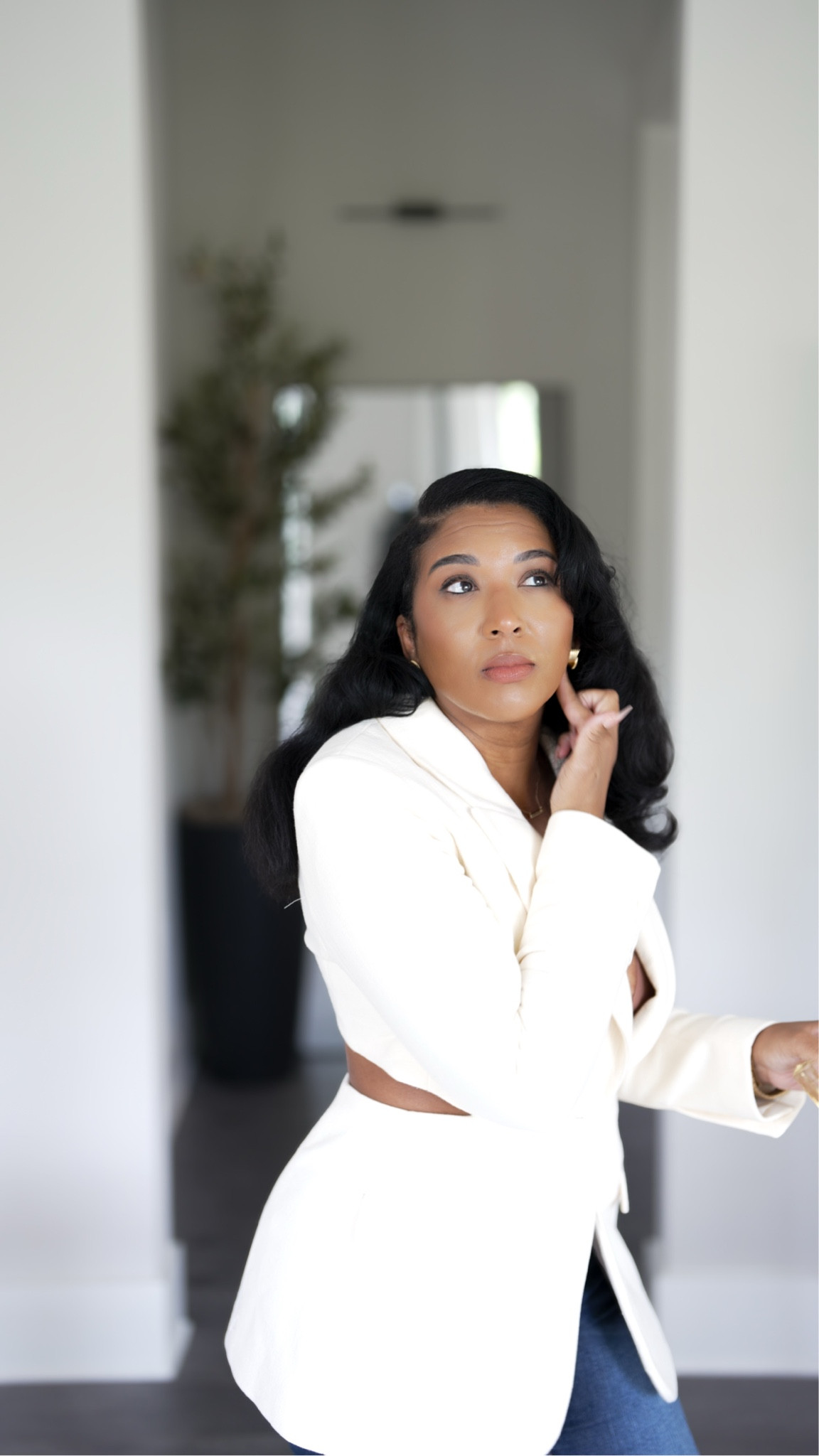 Cut Out Blazer & Skinny Jeans Outfit
(blazer is more on the cream colored side)
Blazer: M
Jeans: (2 years old. No longer avail)
Shoes: 8

#LTKOver40 #LTKMidsize #LTKStyleTip