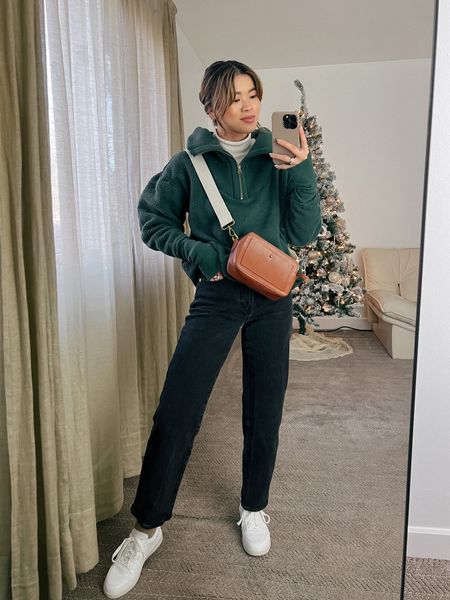 Everlane white turtleneck layered under an emerald green Free People half-zip and Madewell black denim jeans with Everlane white sneakers!

Top: XXS/XS
Bottoms: 00/0
Shoes: 6

#winter
#winterfashion
#winterstyle
#winteroutfits
#giftsforher
#madewell
#revolve
#everlane
#freepeople
#target 

#LTKSeasonal #LTKstyletip #LTKHoliday