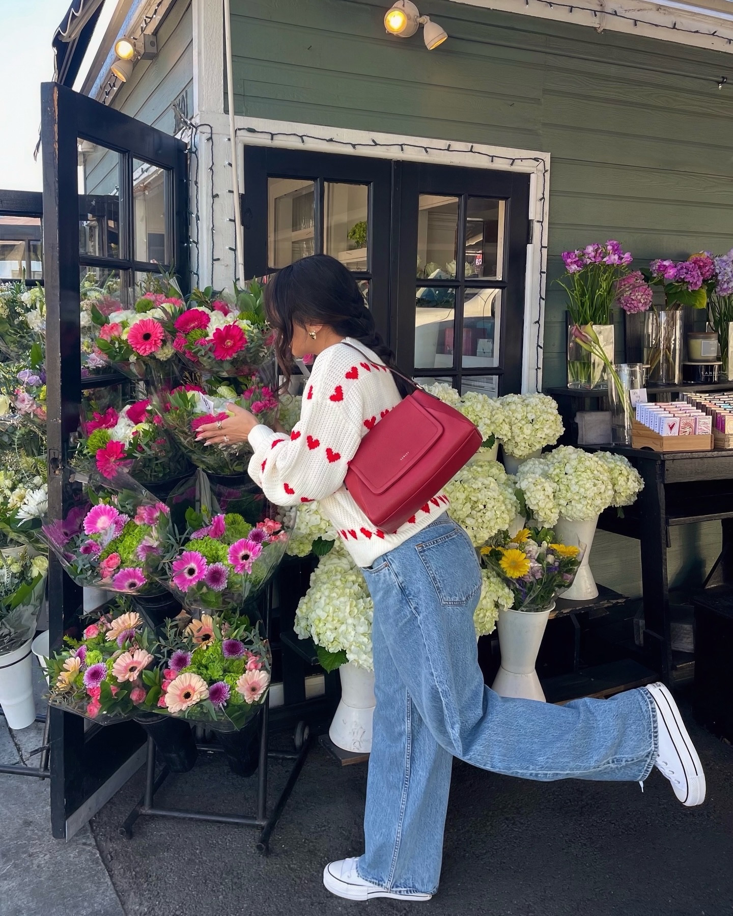 hoping everyone can show eachother a little extra love during ‘love month’ 🤎❤️
—
casual outfit, Abercrombie denim, converse style, Valentine’s Day Outfit, Pinterest inspired, Valentines aesthetic
 

#LTKItBag #LTKStyleTip #LTKMostLoved