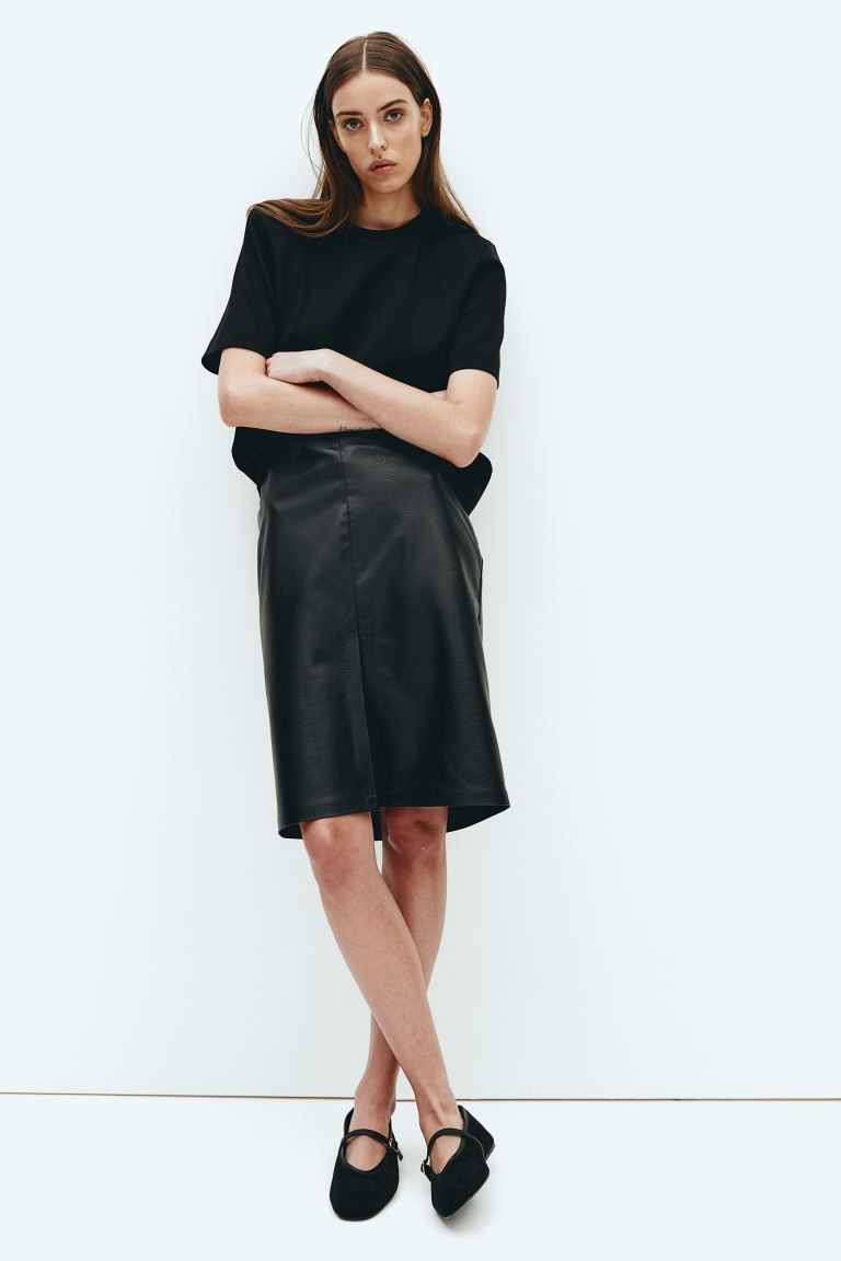 Coated Pencil Skirt - Black - Ladies | H&M US | H&M (US + CA)