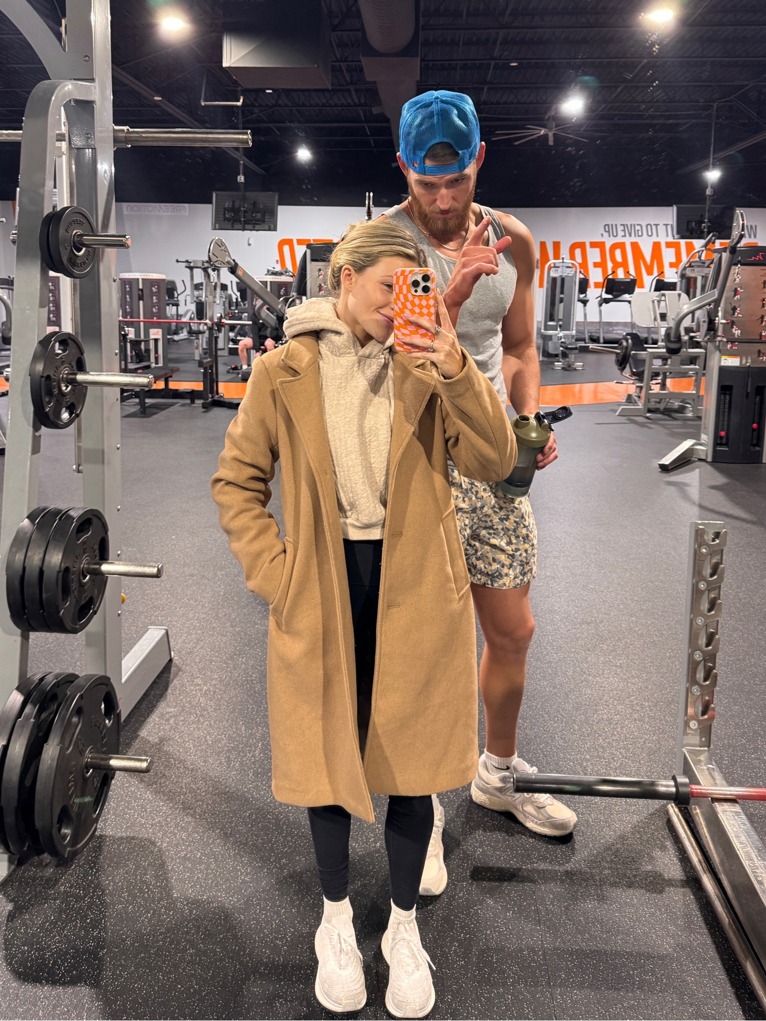 Today’s gym outfit details! 

apl sneaker l long coat l winter l hoodie l gym 