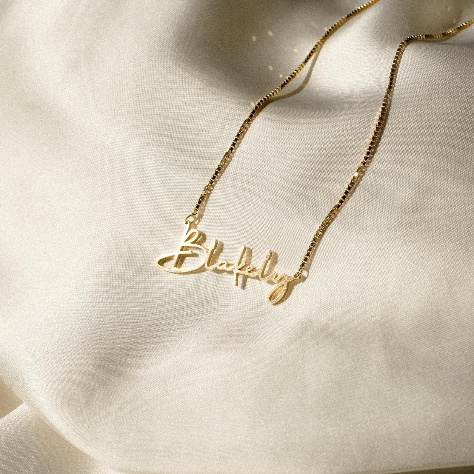 Summer Name Necklace in Box Chain | Caitlyn Minimalist