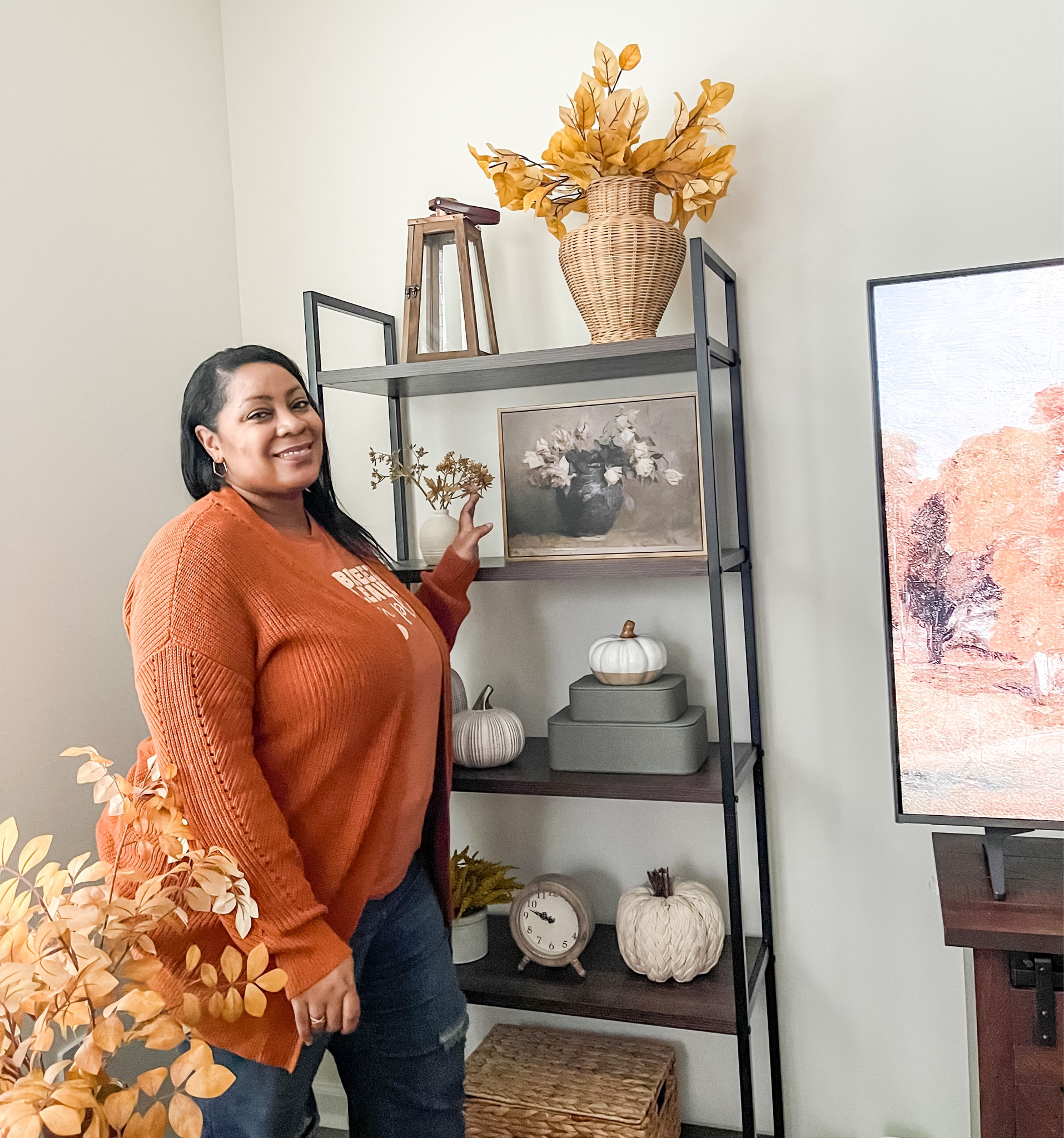 Fall cardigan, fall graphic tee, bookshelf, fall home decor 

#LTKhome #LTKstyletip #LTKSeasonal