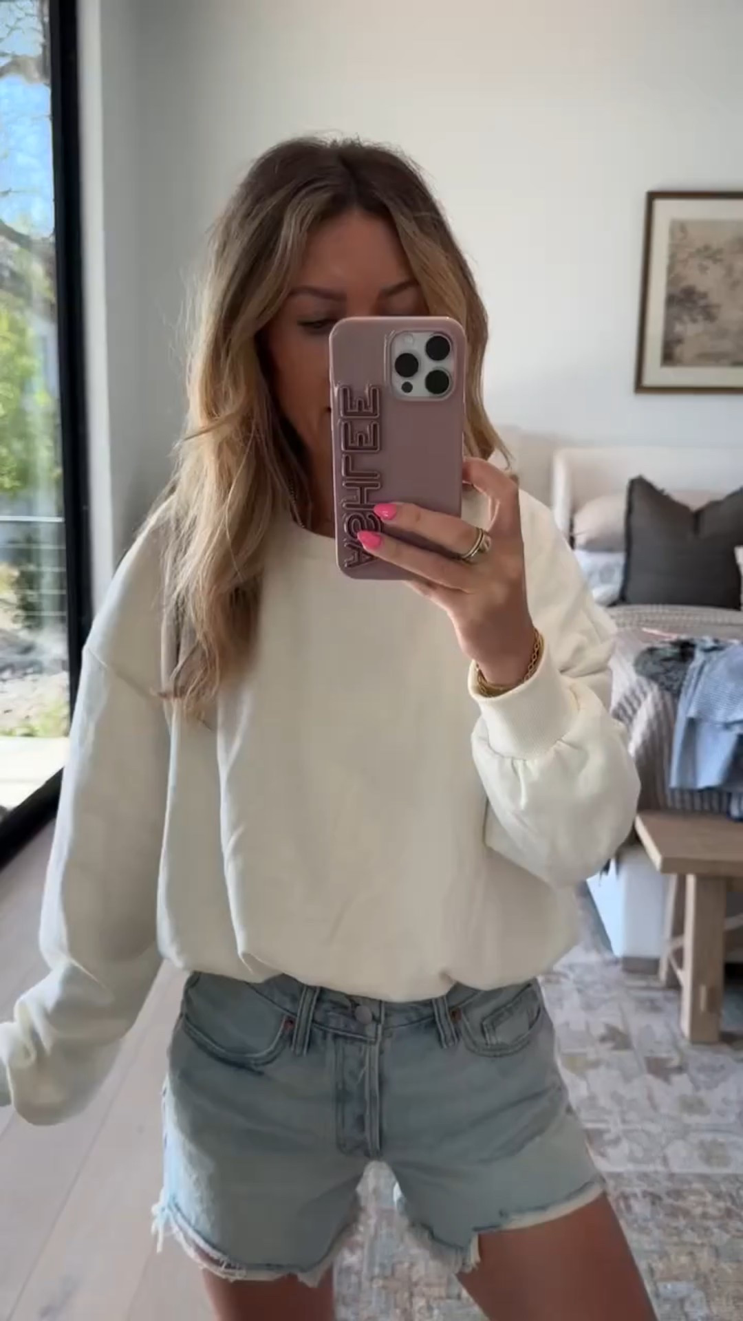 Target bubble hem sweatshirt is a bestseller and on sale for only $13!!

#LTKFindsUnder50 #LTKSaleAlert #LTKStyleTip