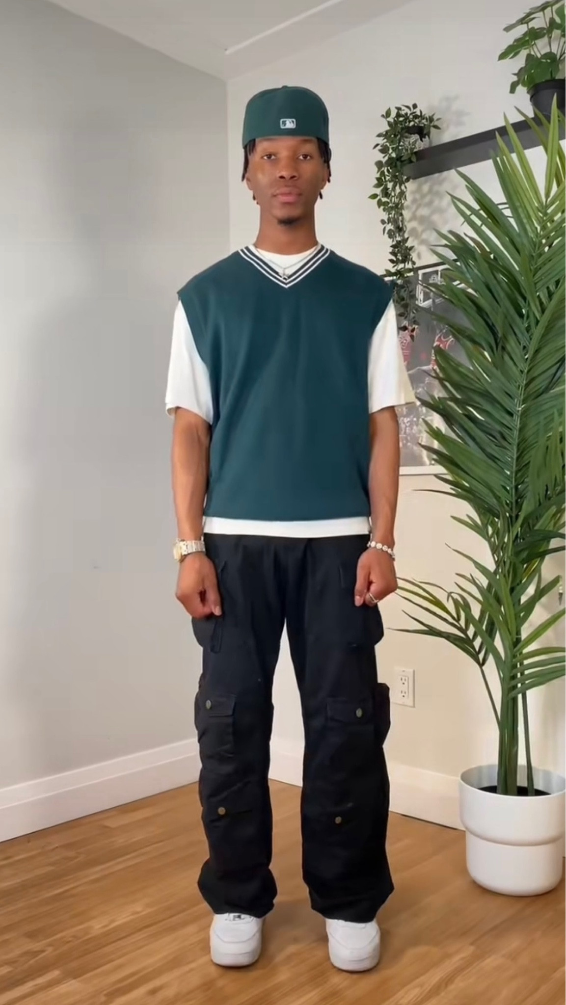 Essential summer outfit 👌
Sweater vest + white tee + cargo pants 


#LTKU #LTKmens #LTKstyletip