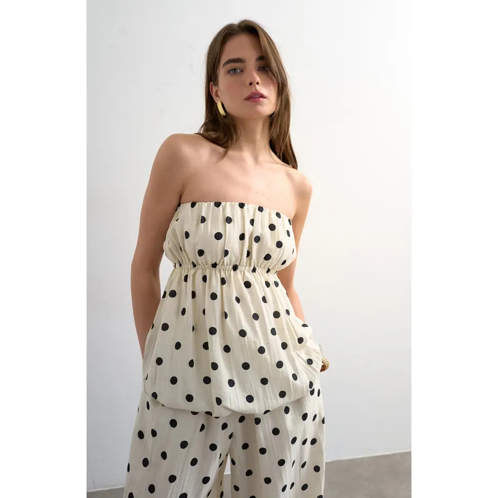 Topshop Polka Dot Bubble Hem Bandeau Top in White at Nordstrom, Size 10 | Nordstrom