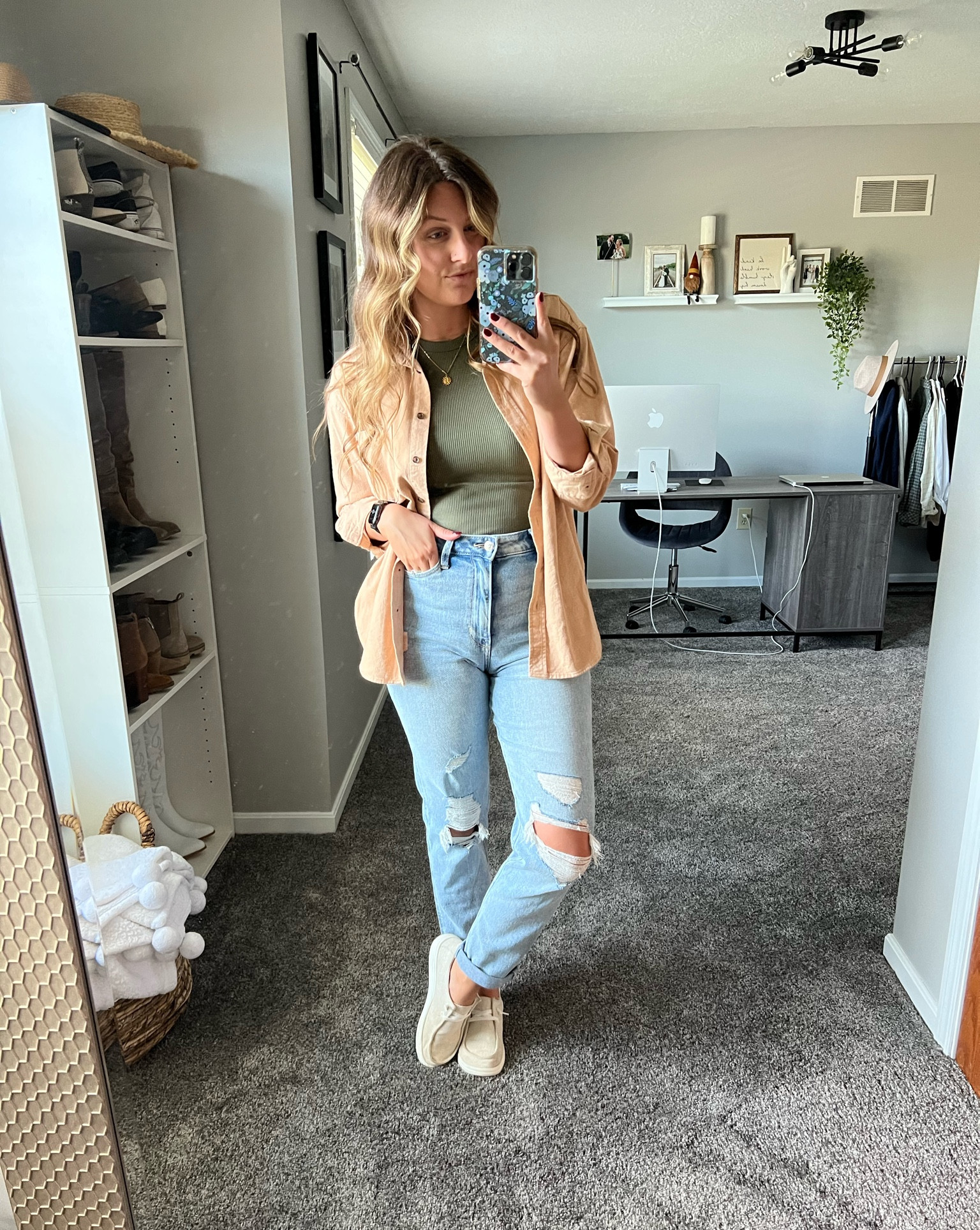 Casual fall fit 🍁🍂

#LTKSeasonal #LTKfindsunder50 #LTKstyletip