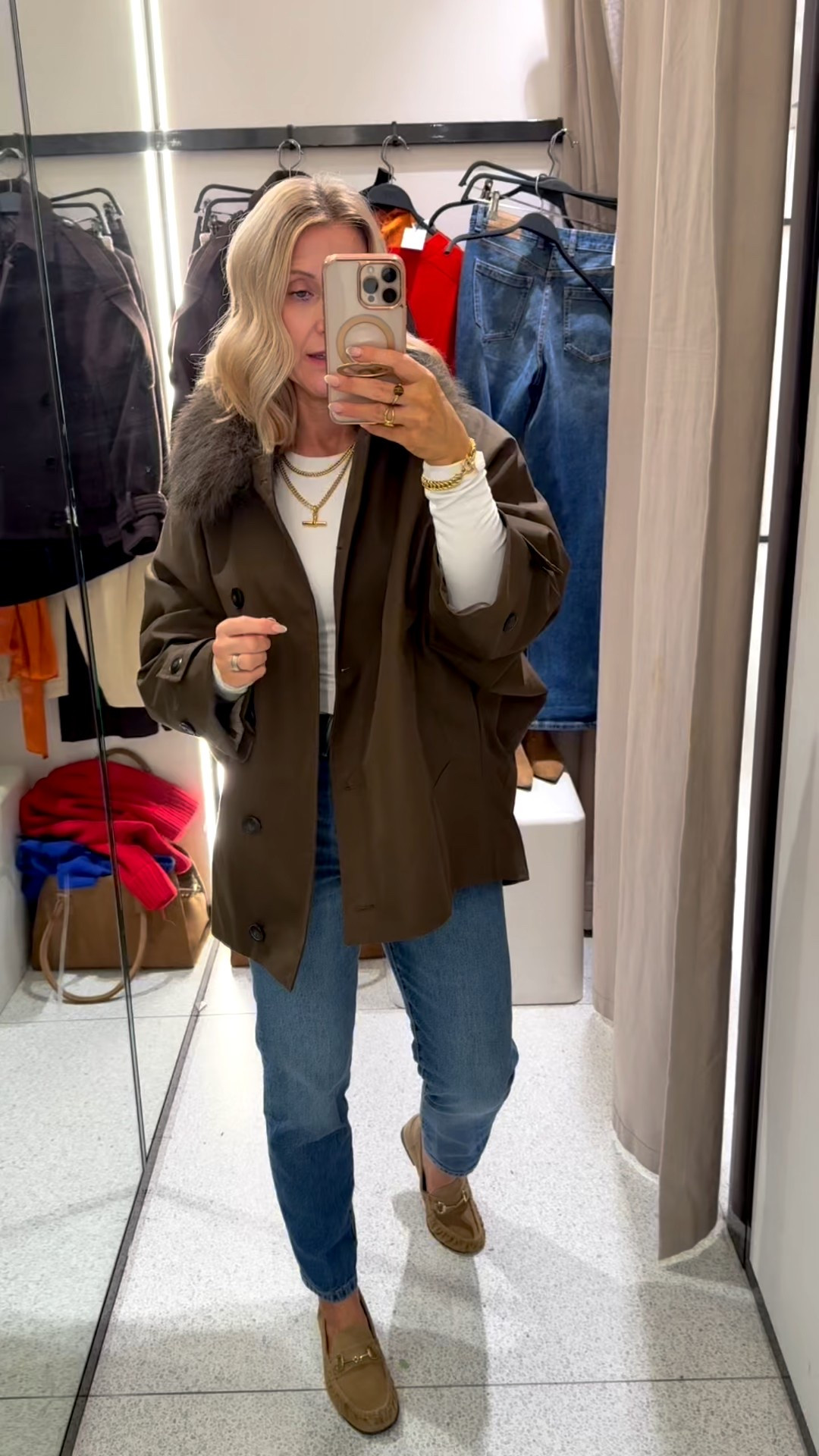 Still wearing a boring raincoat that dates you?

We get it. It’s raining, you’re running out the door, and you grab that trusty jacket you bought for dog walking.
It’s practical. It does the job.
But… it’s dating you and it’s ruining your outfit.

Most raincoats tick the practical box —
but they’re shapeless, dull, and undo all the effort underneath.

This one is different.
✔ Modern
✔ Stylish
✔ The outfit is doing all the work for you
✔ And yes — it will sell out

Because staying dry shouldn’t mean looking dated.