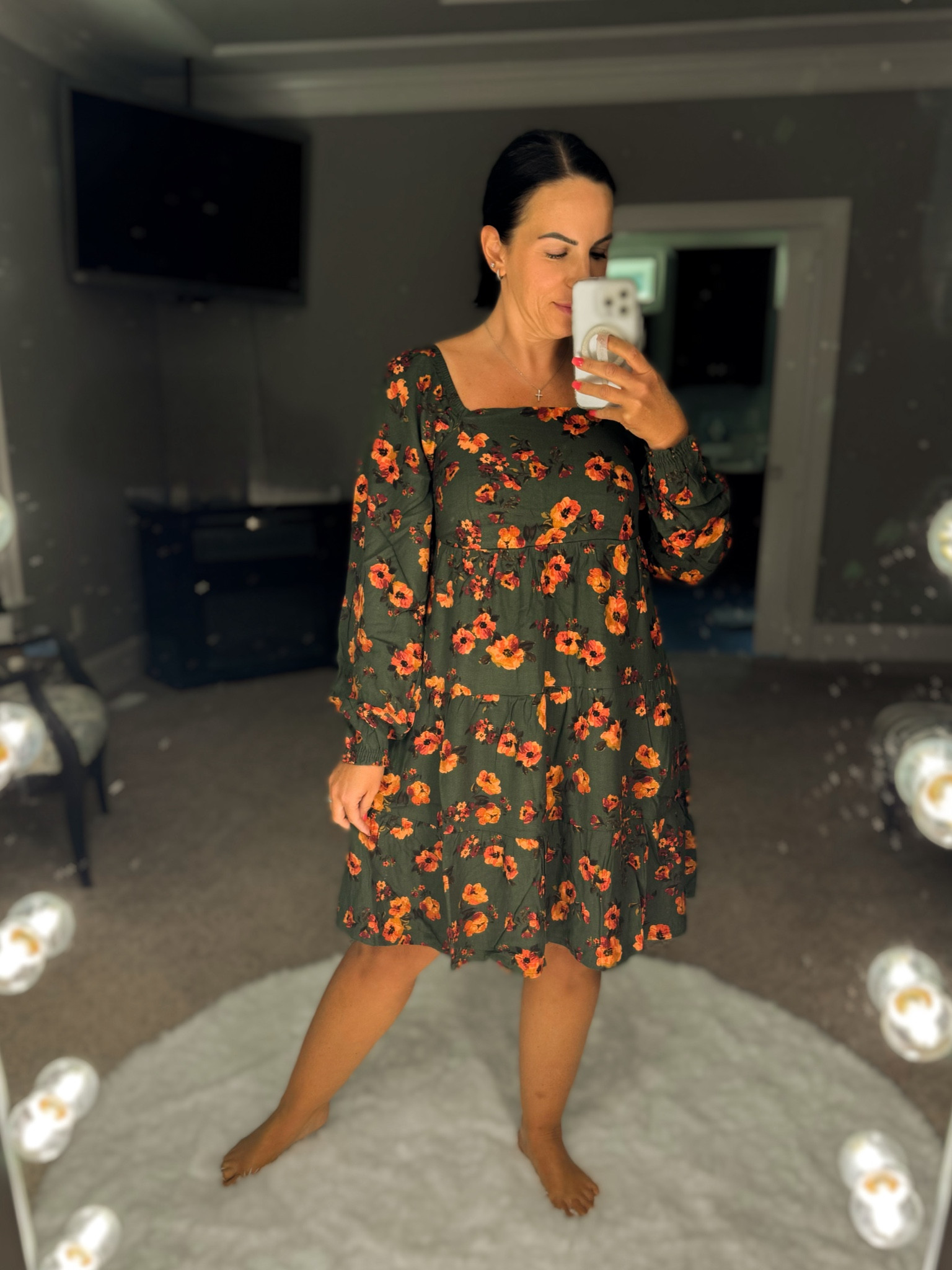 For the transition to fall this printed, square neck swing dress is perfect. The color palette is beautiful. Wearing a small  

#LTKWorkwear #LTKStyleTip #LTKSeasonal