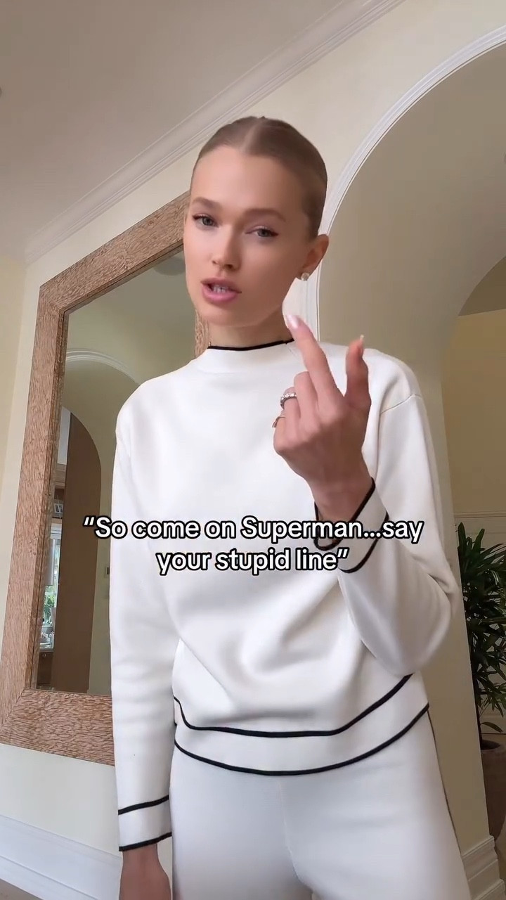 For ages we’ve been told that kids will ruin your body. I’ll say this…yes, my body is VERY different, and I didn’t expect it to be the same. 
 
But how you take care of yourself after pregnancy is totally up to you. You can get back in the best shape of your life. You can feel like yourself again….or maybe even better ❤️

It’s all up to you!

#honestmom #fitmom #motivation