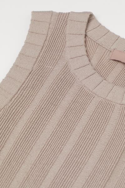 Rib-knit maxi dress | H&M (UK, MY, IN, SG, PH, TW, HK)
