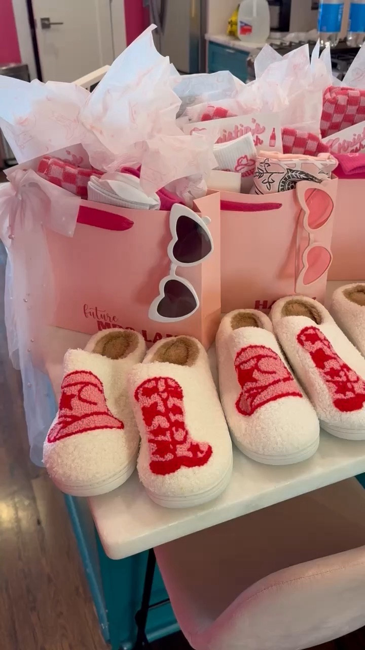 Nashville Bach Goodies 💖

#LTKparties #LTKGiftGuide #LTKfindsunder50