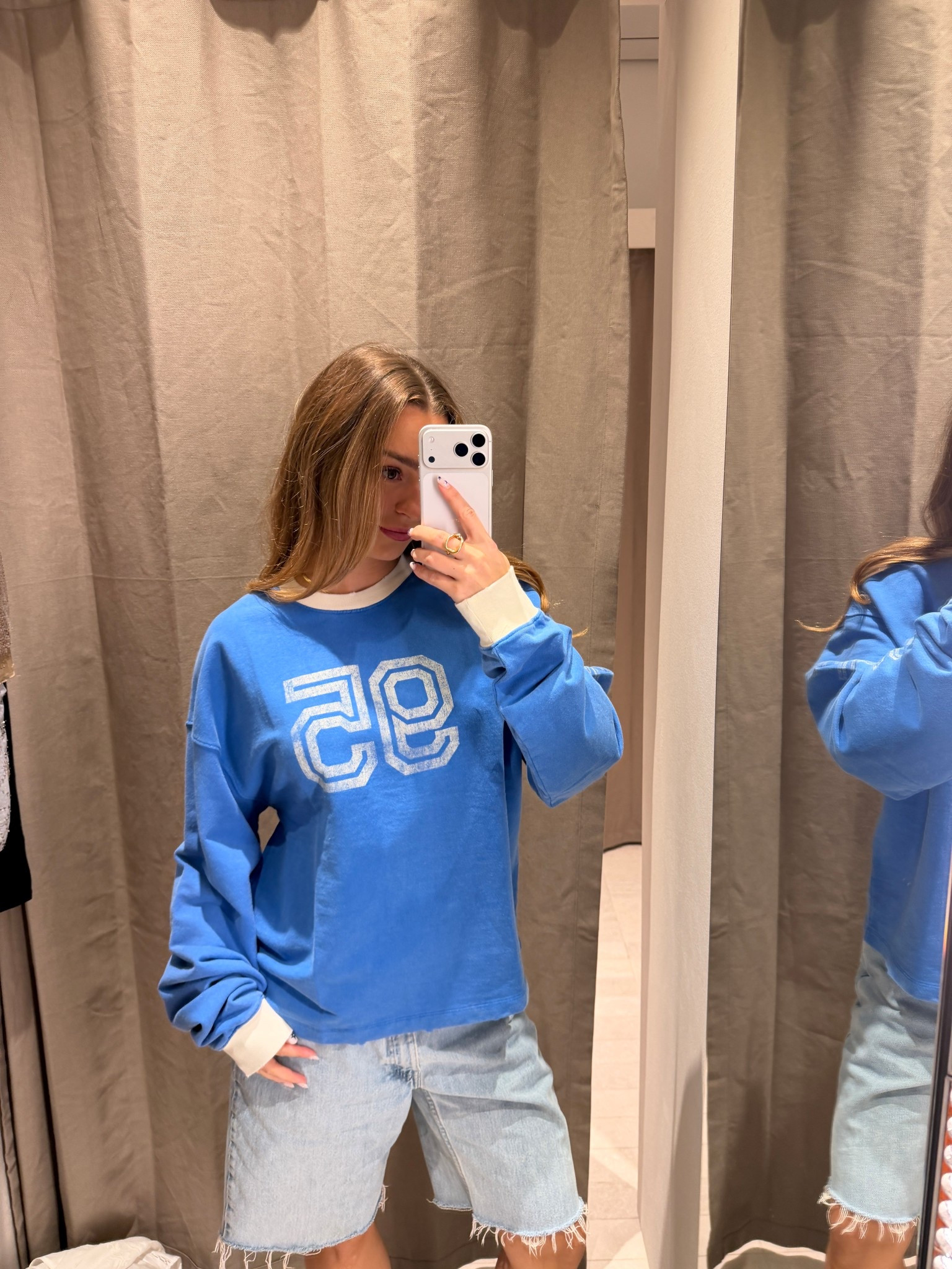 wearing a size M!