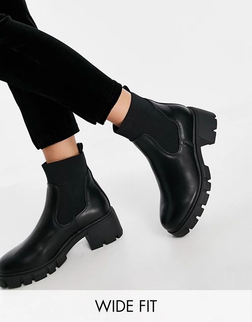 ASOS DESIGN Wide Fit Robbie chunky chelsea boots in black | ASOS (Global)