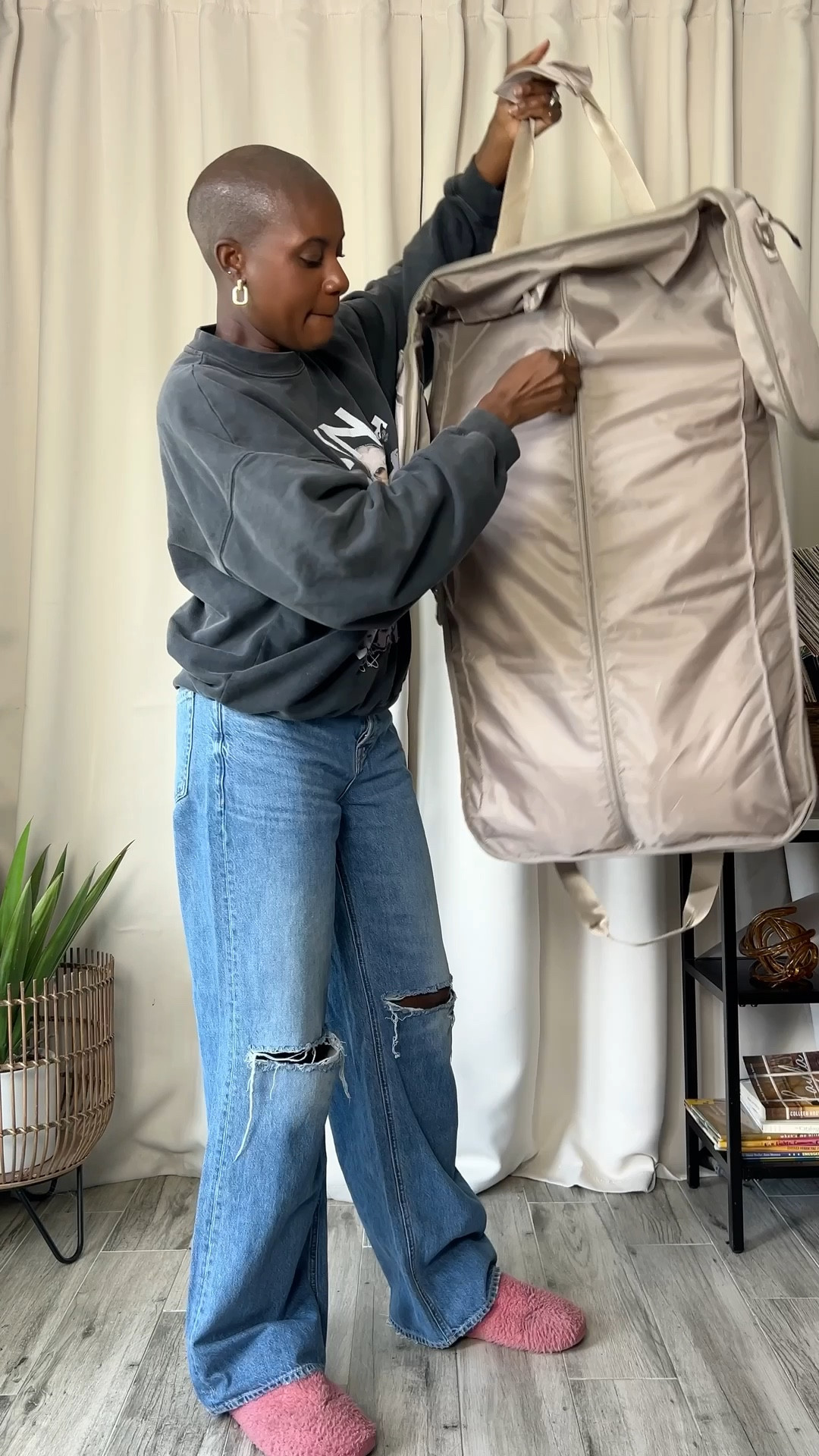 90’s minimalist pieces from Ann Taylor! White button up shirt, black capri pants, white linen vest, and belted trench vest and black kitten heel sandals  

#LTKgrwm #LTKWorkwear #LTKTravel