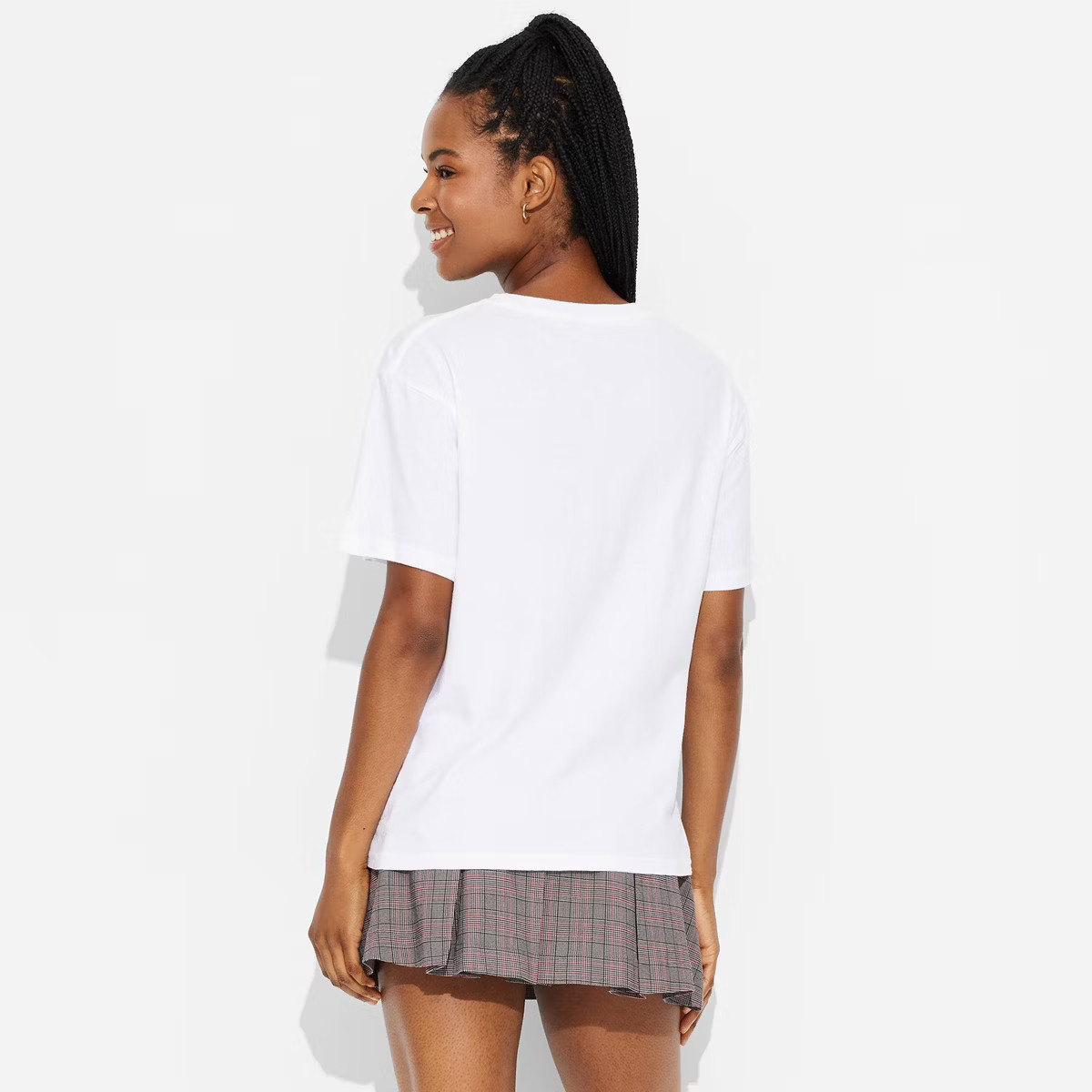 Women's Sabrina Carpenter Short Sleeve Graphic Boyfriend T-Shirt - White | Target
