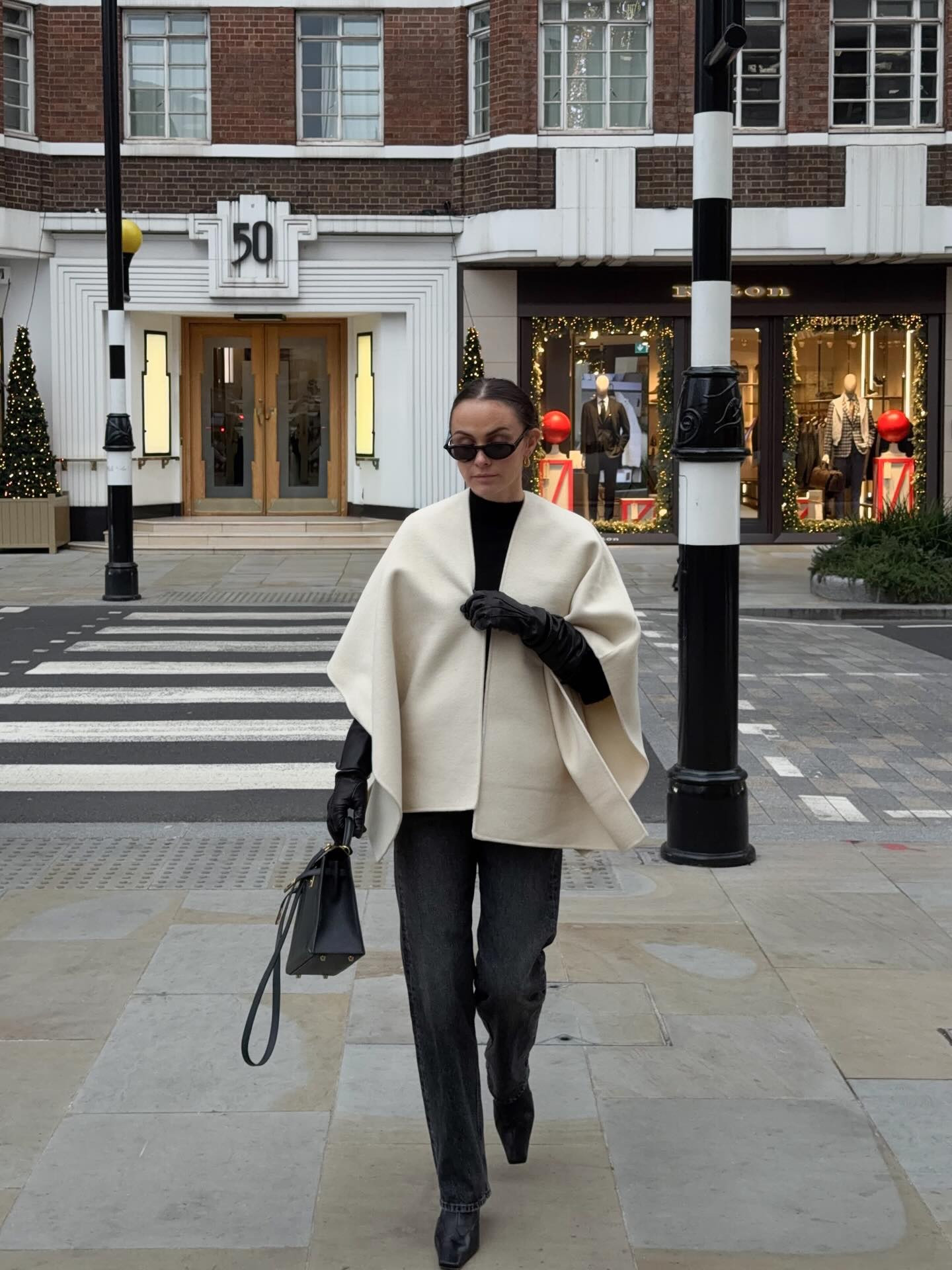 Leather gloves, Massimo Dutti, Harvey Nichols, long gloves, denim jeans, black jeans, cape, Winter Cape, chic outfit, chic look, casual outfit, london outfit 

#LTKjeans #LTKwinter #LTKfestive