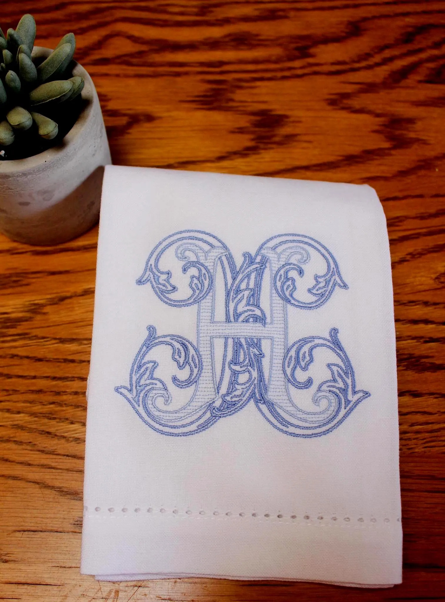 Monogram Tea Towel*Personalized*Hostess Gift*Server Towel*Shower Hostess Bride Maids Gift*Hand Towel*Wedding Linen. | Etsy (Global)