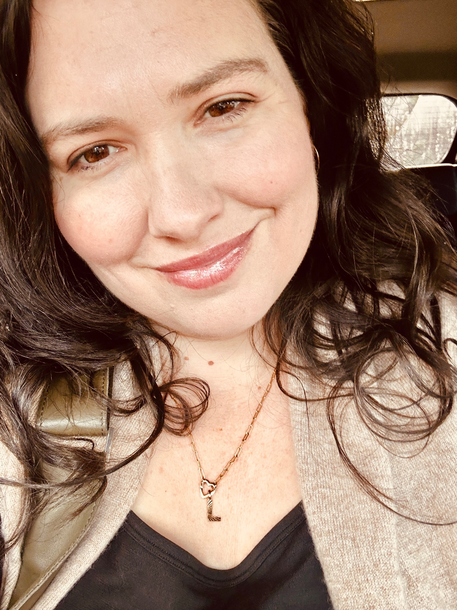 Sometimes the weekends just don’t feel long enough but Monday always comes right on schedule! I know I’m not the only one working in my PJs, right? Adding on a Cashmere Cardigan makes it workwear!



#LTKFindsUnder50 #LTKHome #LTKMidsize