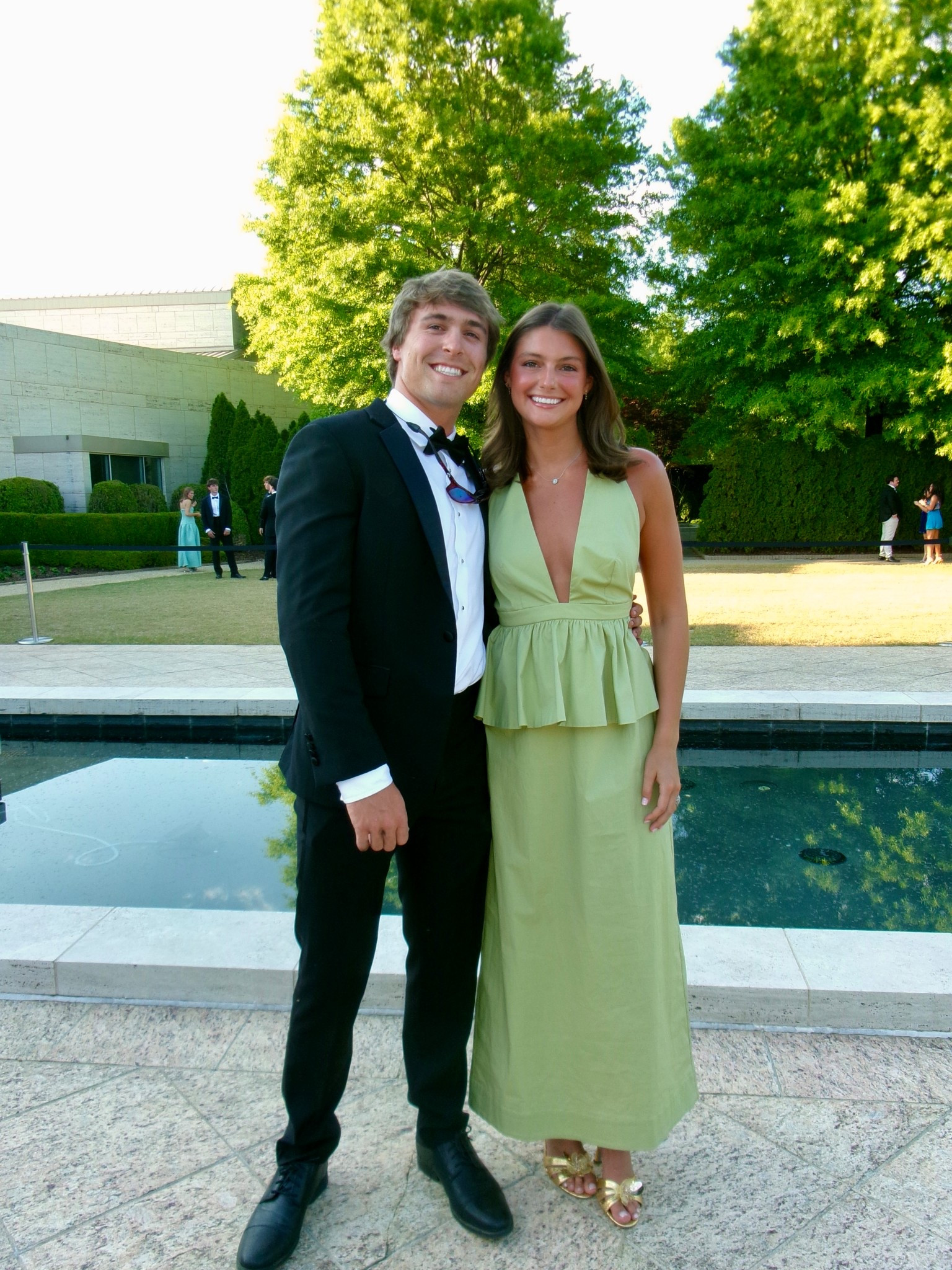 Formal dress 