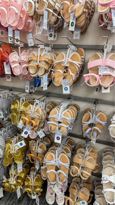 Girls sandals under $20! 

Jelly sandals for girls // glitter sandals for little girls // sandals for toddler girls // kids sandals 

#LTKkids #LTKfamily #LTKSeasonal