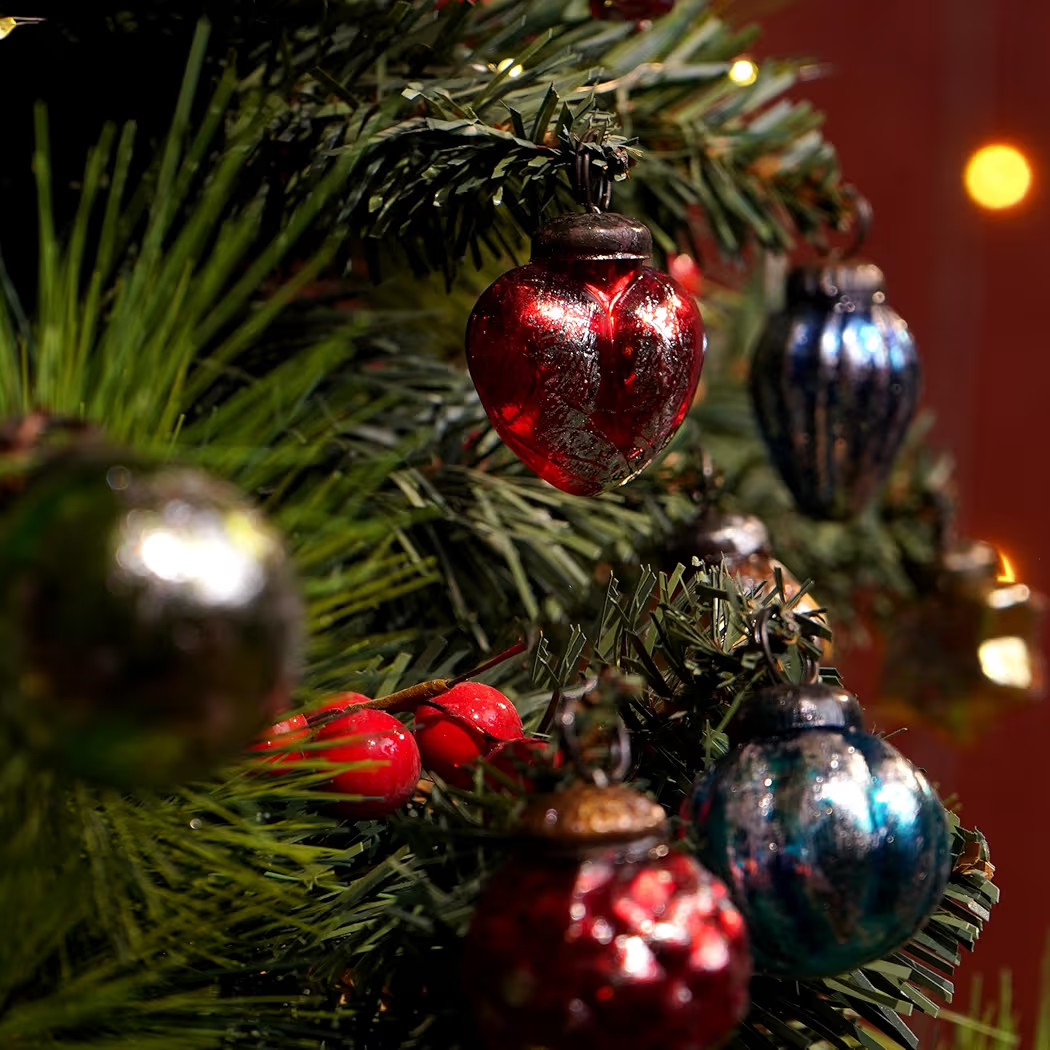 Indianshelf 25 Piece Handcrafted Glass Vintage Ornaments with Gift Box- Vintage Christmas Tree Or... | Amazon (US)