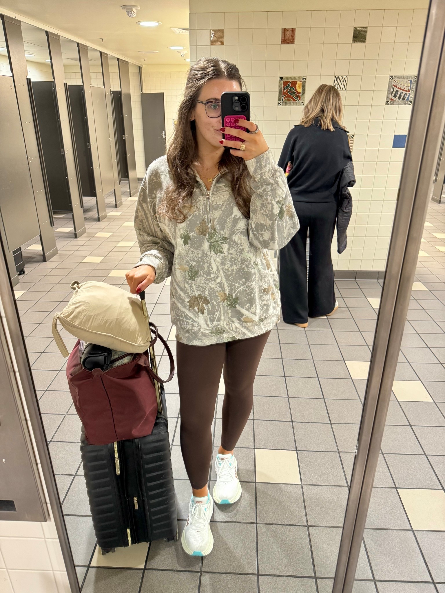 When traveling, comfort is always my main priority. Going from 70 degree weather to 40 degree weather is all about layering!🙌 #travelfit #cozytravel 

#LTKActive #LTKTravel #LTKU