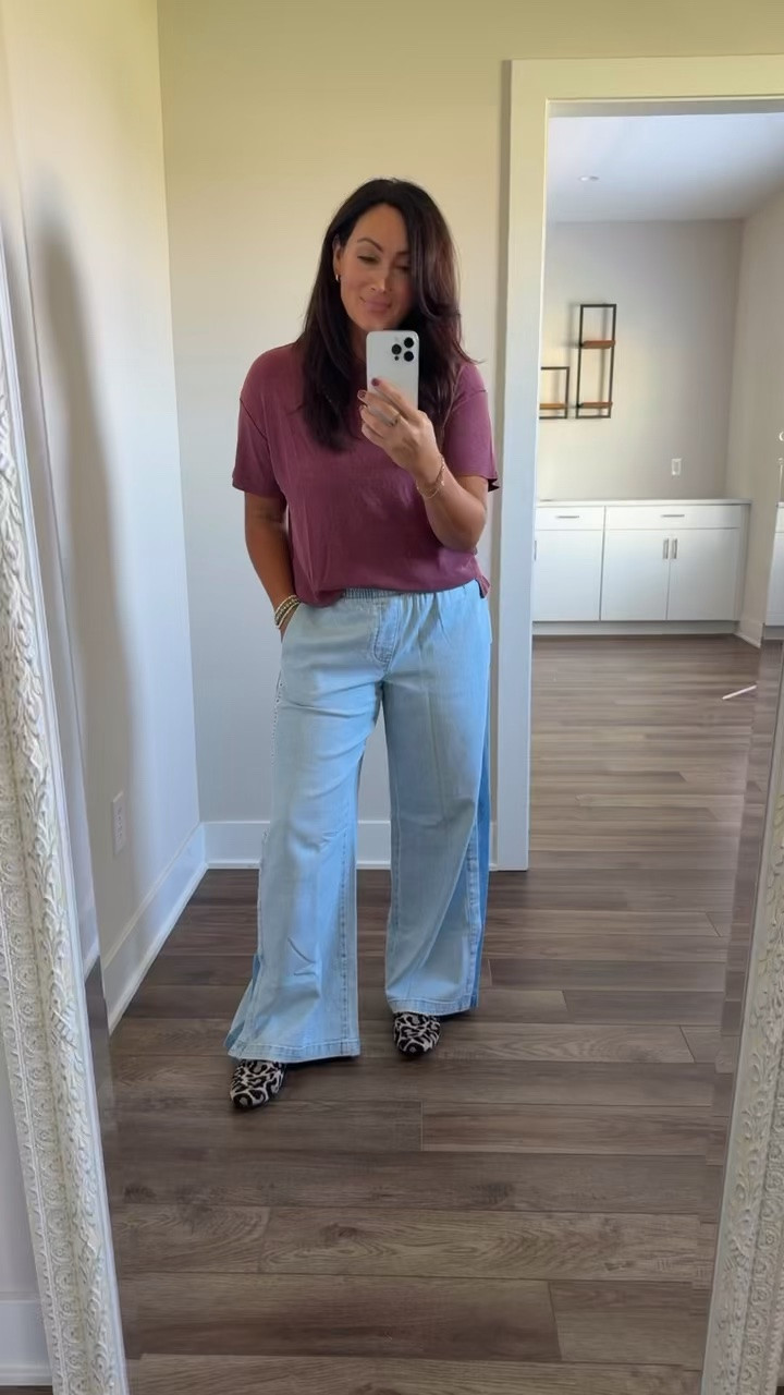 @American Eagle Outfitters  @Aerie  fall clothing haul! Everything is up to 35% off with code STOCKNROLL 🤍 Love these pants, the stripe is so cute!! Wearing a medium regular length , they’re a bit oversized! This top is also a favorite of mine

#LTKootd #LTKSeasonal