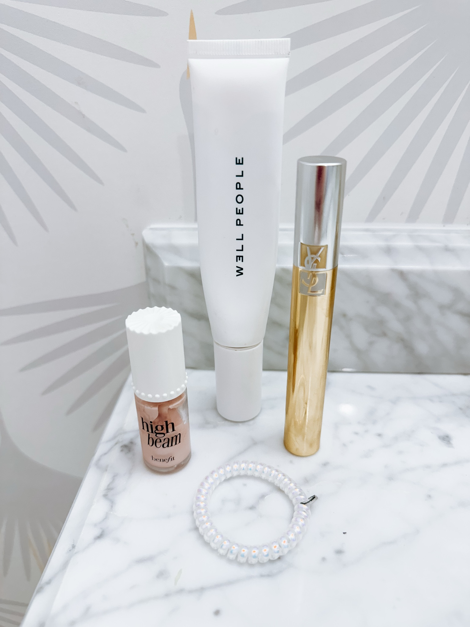 💋 My beauty faves
👩 Well People Bio Tint with SPF30 - gotta protect that skin
👱‍♀️ Teleties - when I need to pull the hair back
💗 Benefit High Beam - highlight to add the WOW 
🤩 YSL mascara - show off those lashes

#LTKMostLoved #LTKOver40 #LTKBeauty