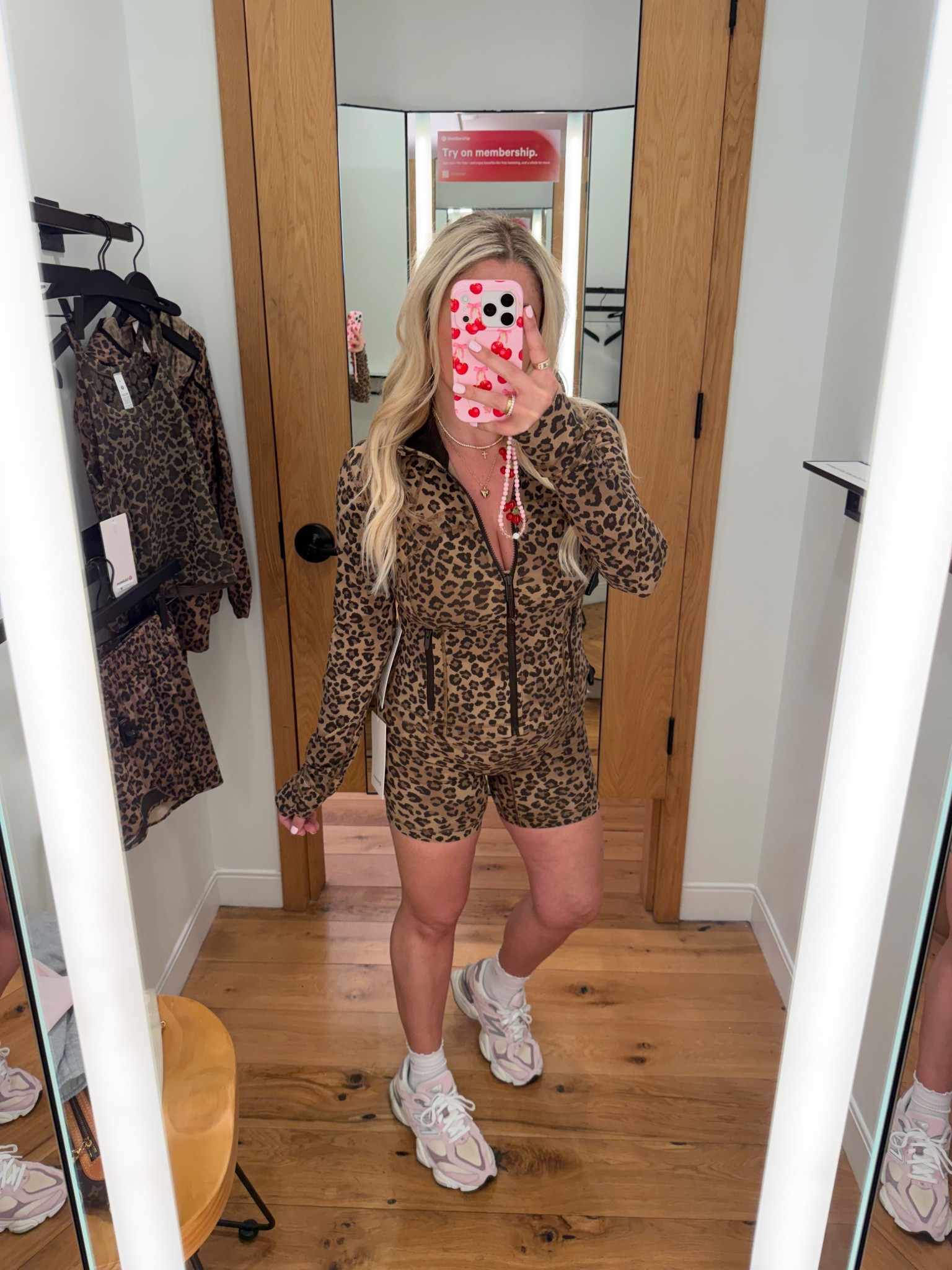 New @lululemon leopard print 
Define jacket size 6
Align bike short size 4