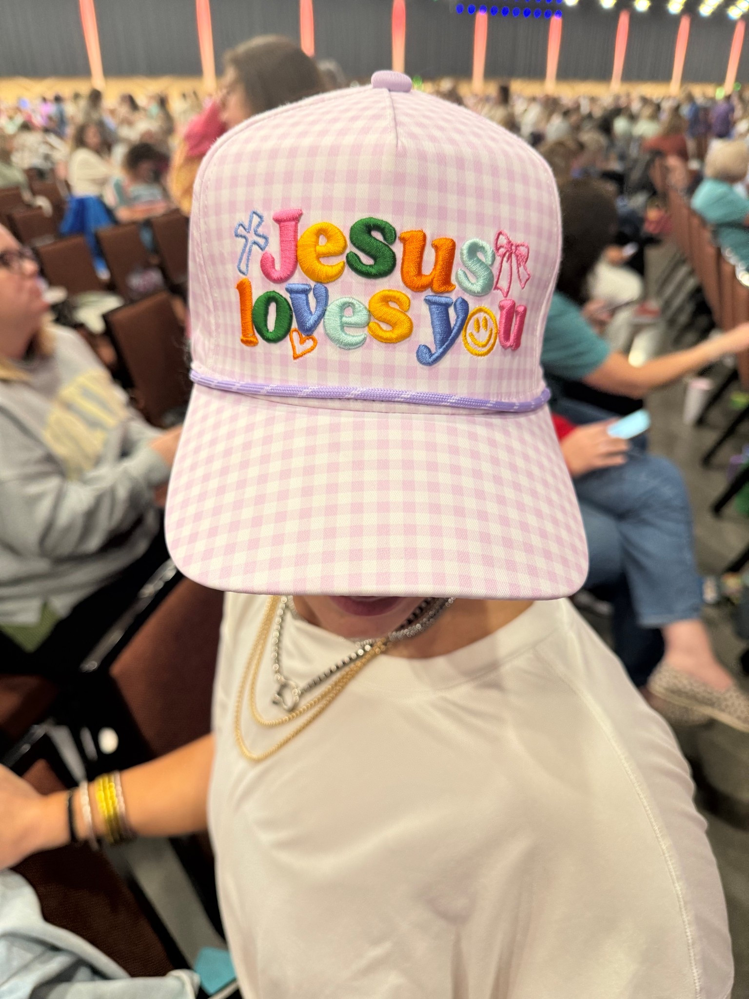 Spread the love of Jesus all the time🩷 

#LTKMidsize #LTKMothersDay #LTKootd