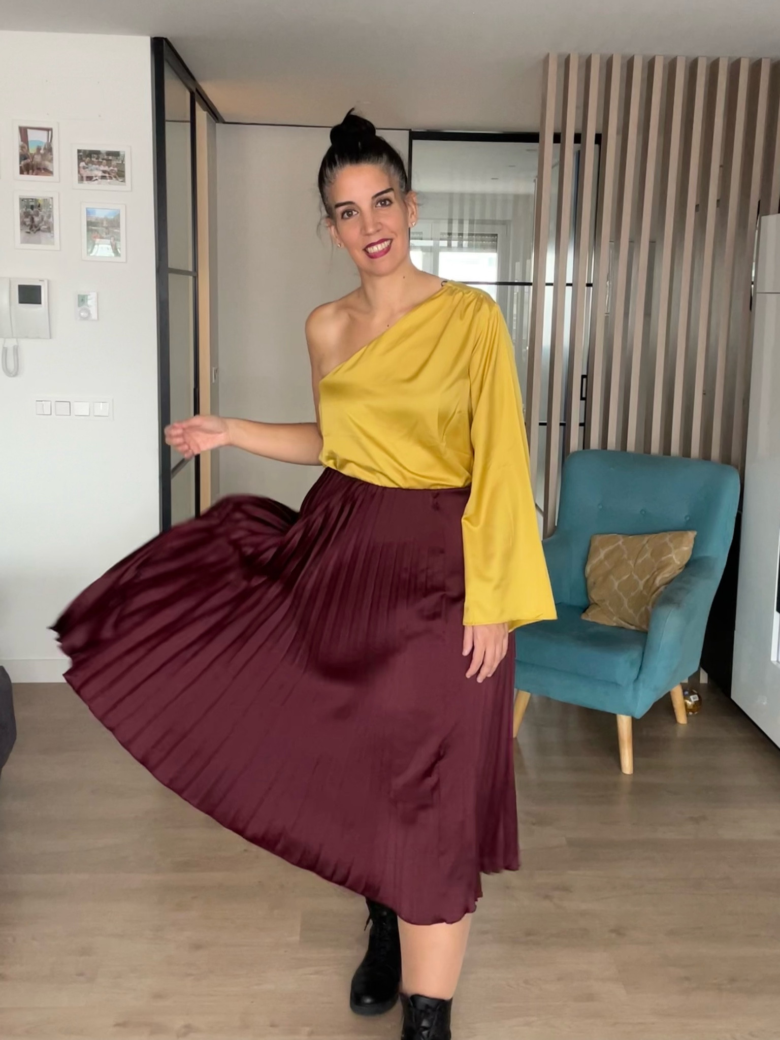 Different but festive look 


#ltkgift

#LTKmidsize #LTKeurope