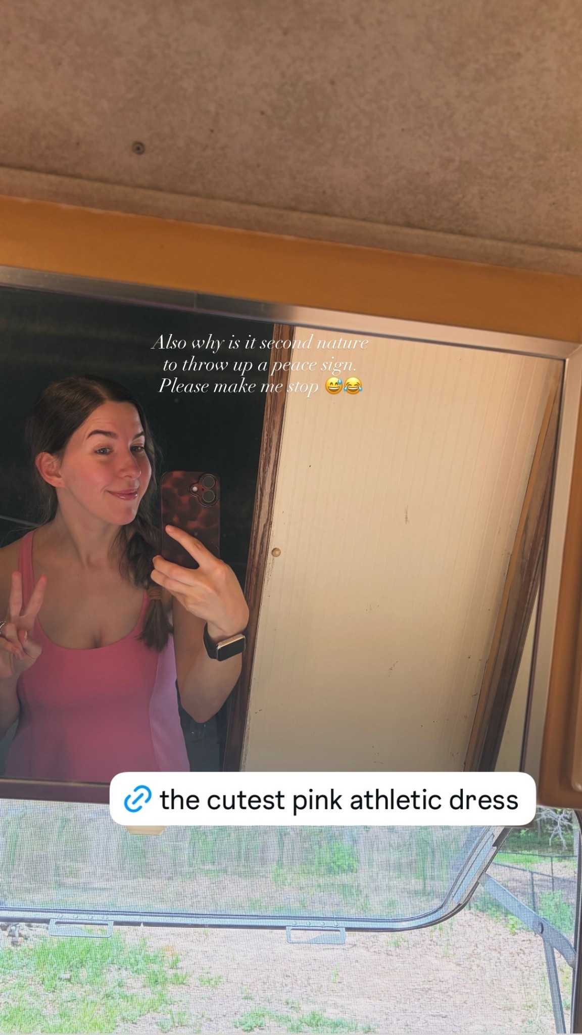 Also why is it second nature to throw up a peace sign. Please make me stop 😅😂