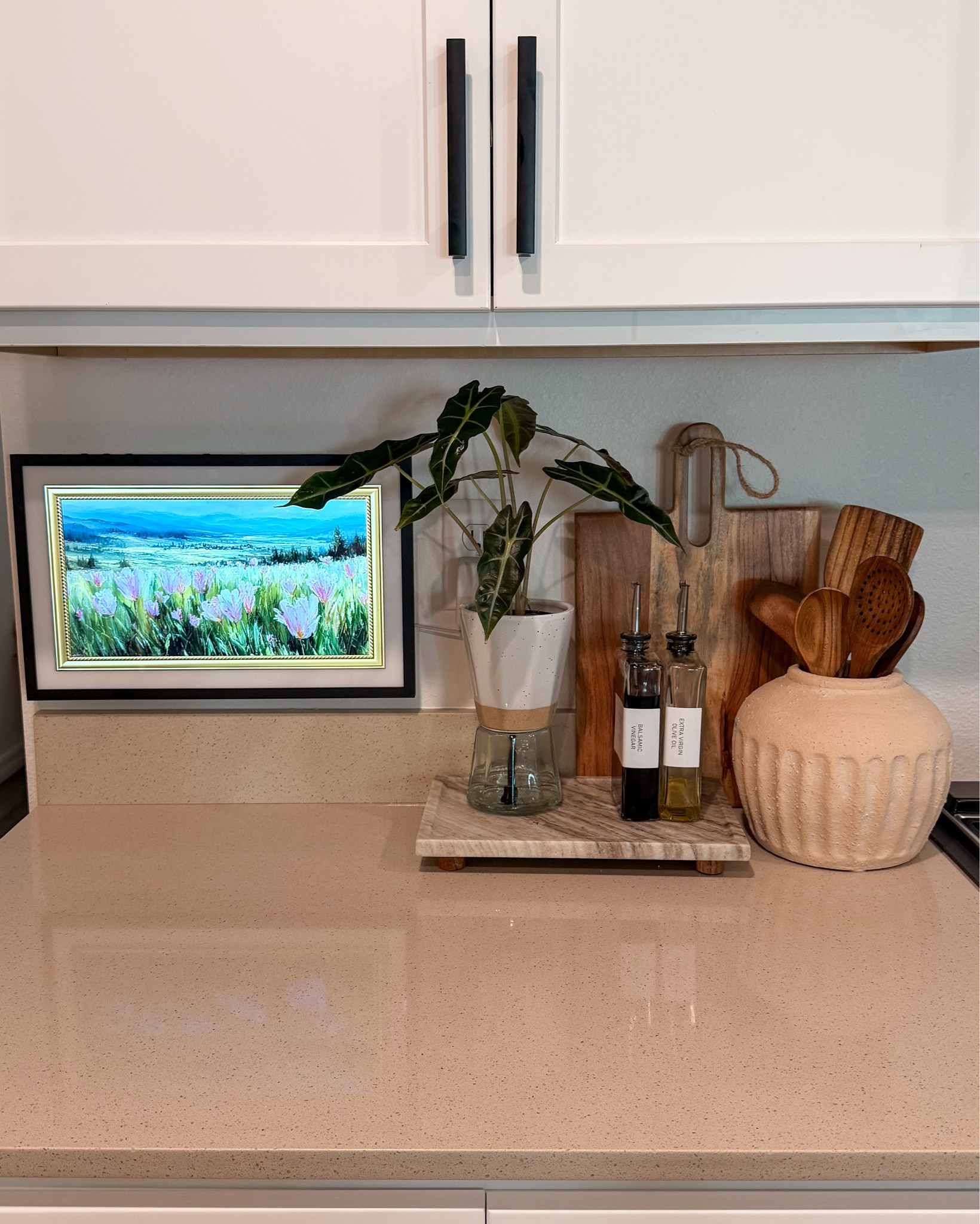 Kitchen decor for spring 🌿🌷

#LTKHome #LTKSeasonal #LTKSaleAlert