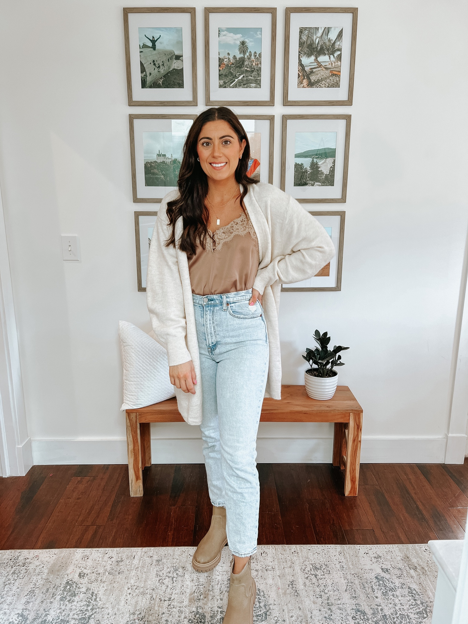 Fall outfit

Winter outfit, thanksgiving outfit, straight leg jeans, cardigan, bodysuit, Chelsea boots

#LTKstyletip #LTKSeasonal #LTKHoliday