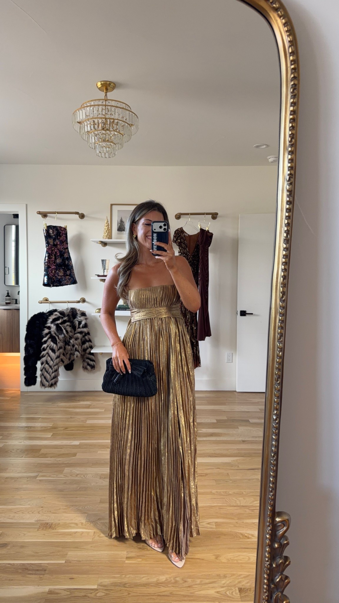 Gold pleated holiday event and wedding guest dress 

Vici code: emerson35
Electric picks code: emerson20

Wearing an xs

Gold dress
Wedding guest
Pleated
Holiday party
Special occasion

#LTKParties #LTKHoliday #LTKFindsUnder100