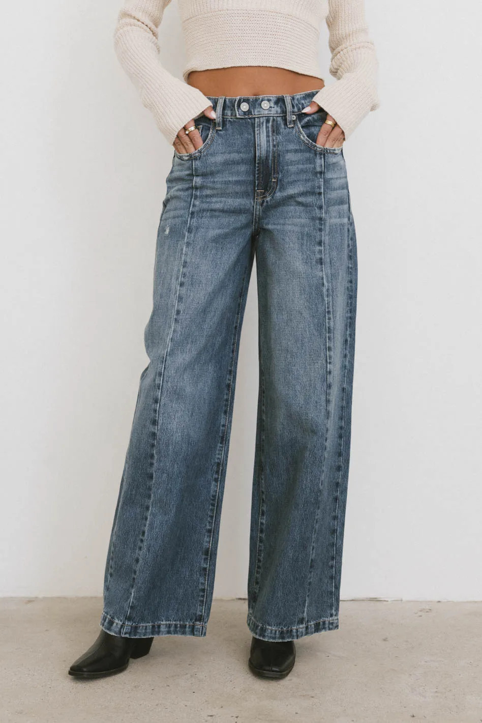 Oriella Wide Leg Jeans in Medium Wash | Böhme US
