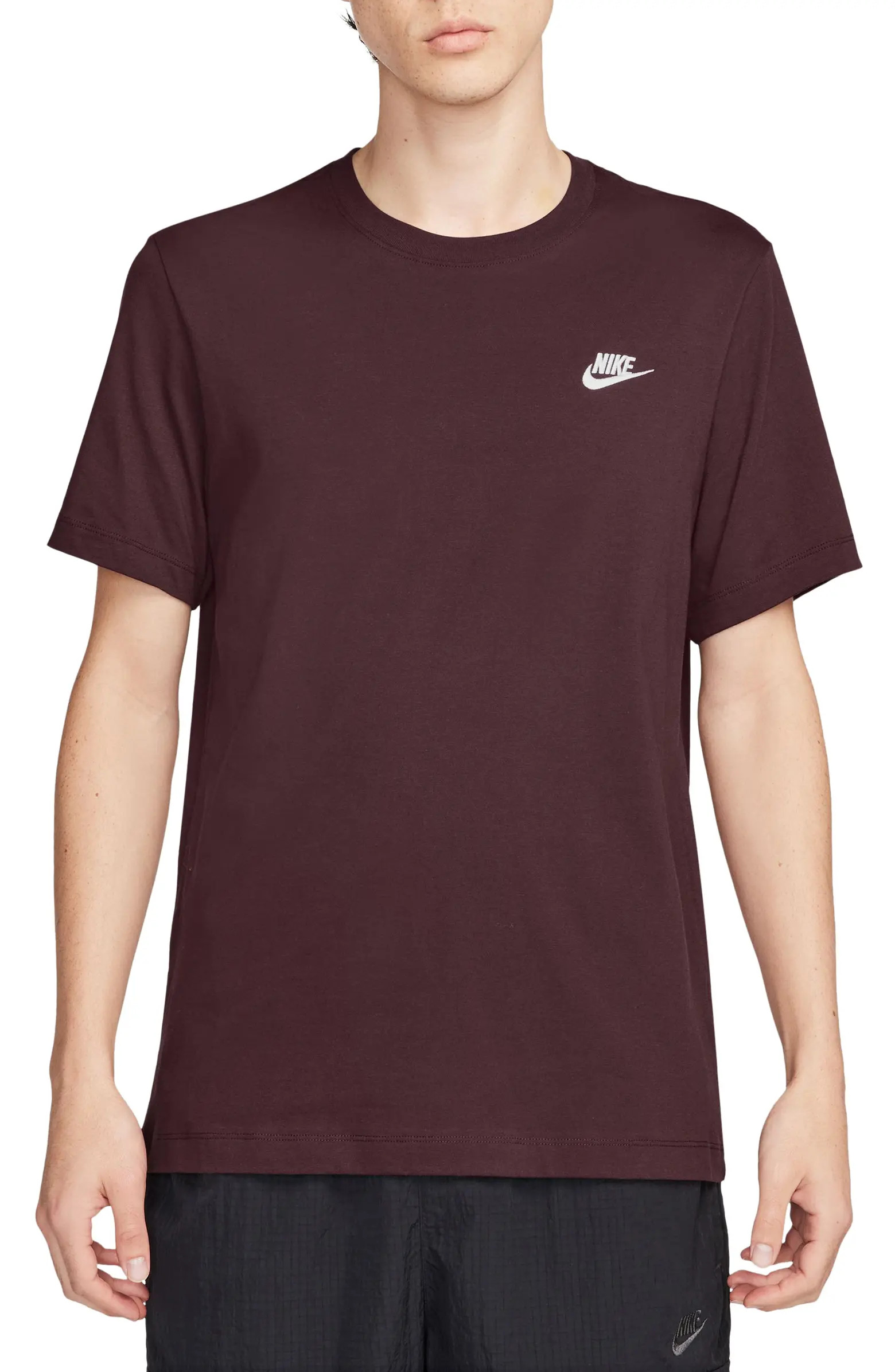 Sportswear Club Crew Neck T-Shirt | Nordstrom
