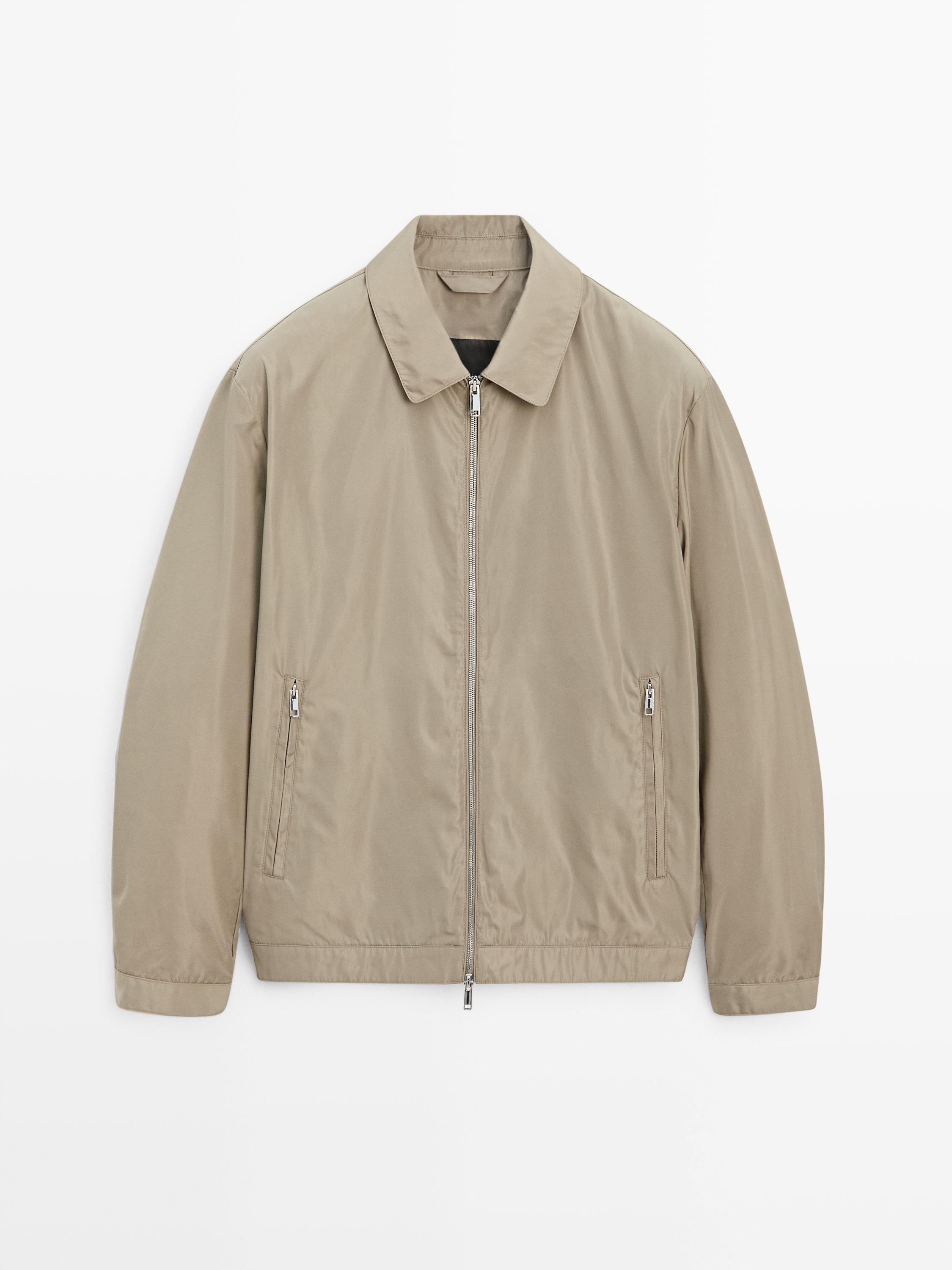 Kurzer Blazer aus Funktionsstoff | Massimo Dutti DE