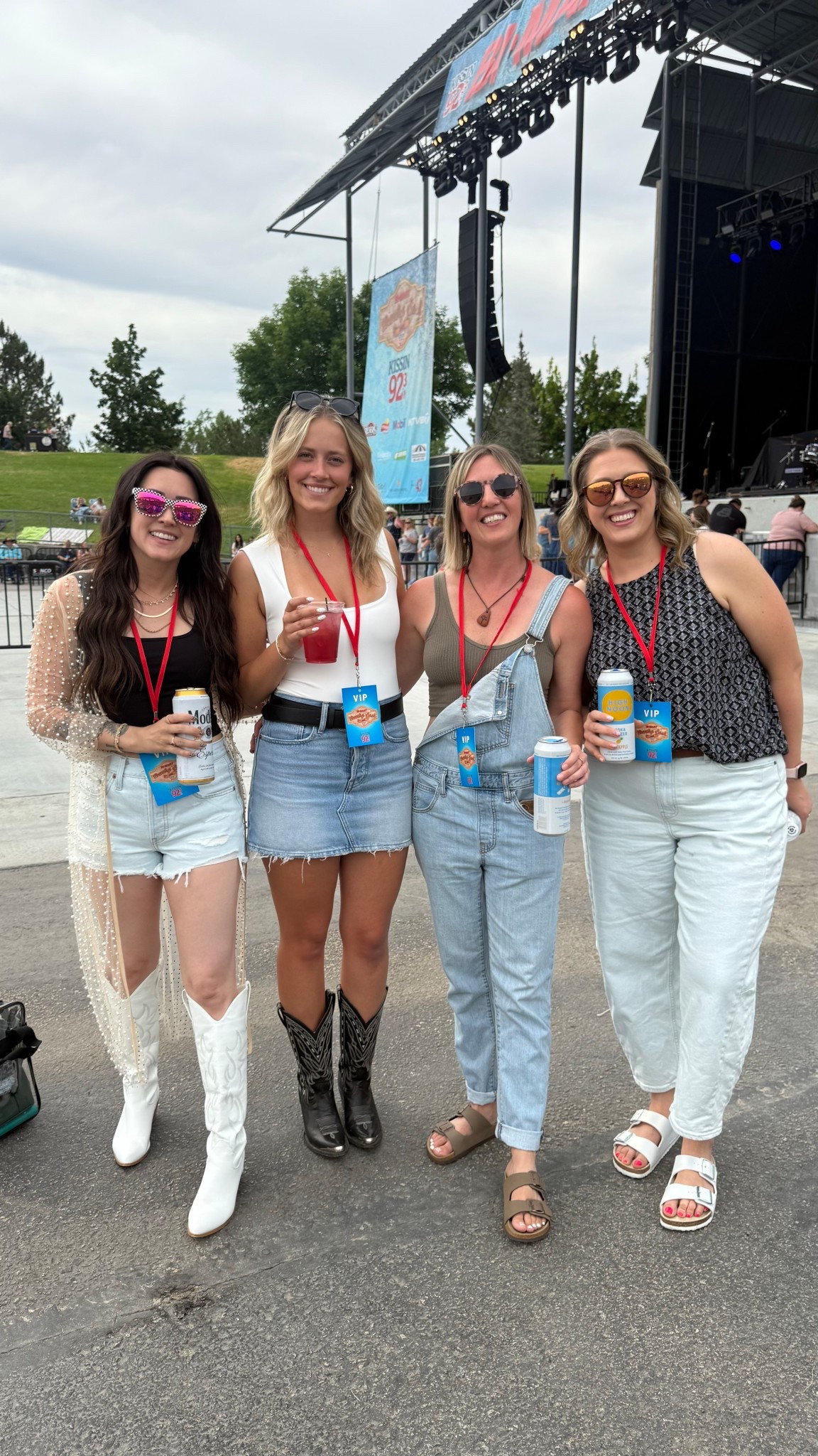 Country concert 501 Levi Jean shorts, with pearl embellished duster cardigan 


#LTKSeasonal #LTKSummerEdit #LTKFindsUnder50