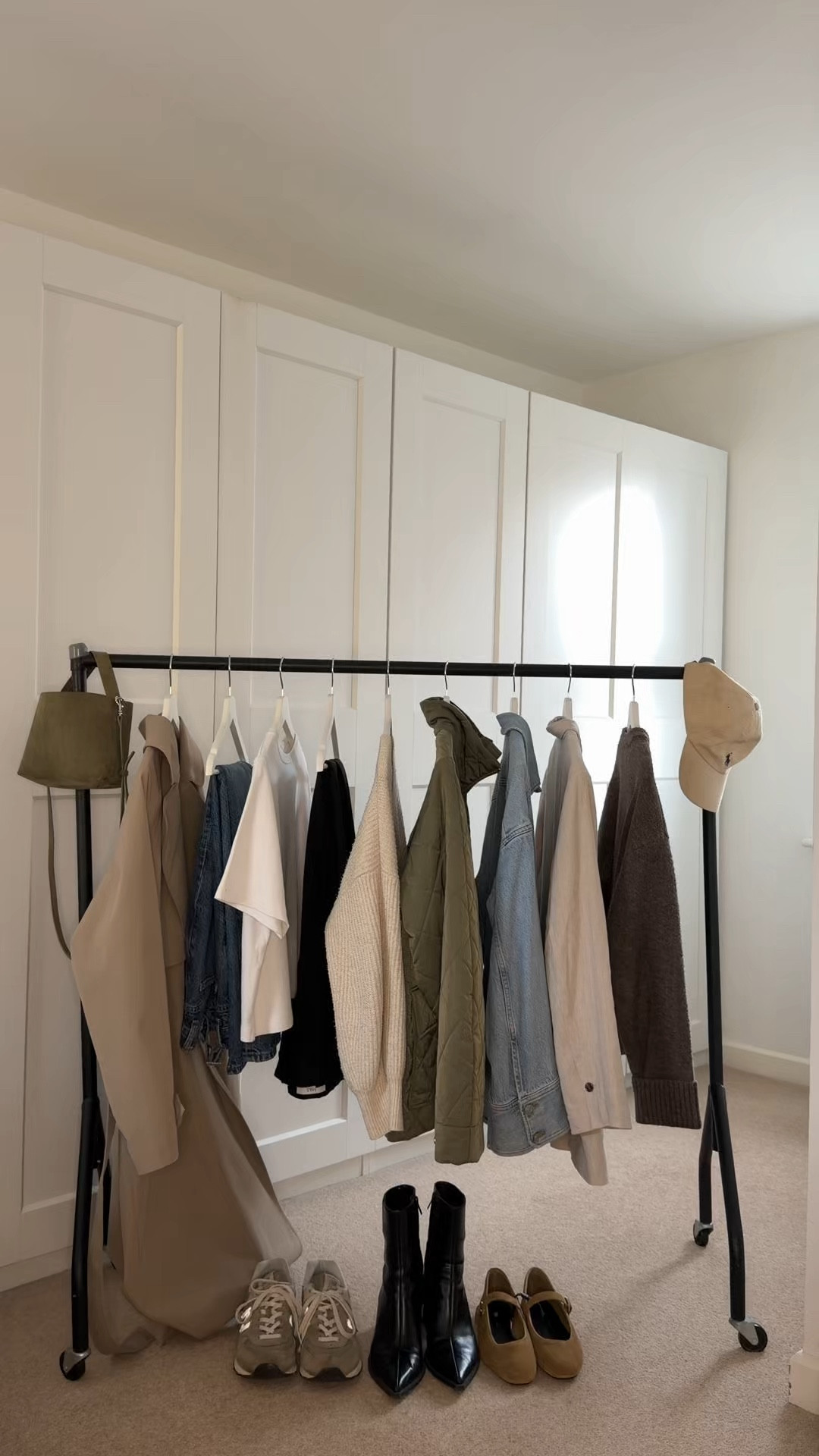 Spring capsule wardrobe 2026 🌷 Minimalist Outfit Ideas + Easy Layering
Essentials
#capsulewardrobe #springoutfits #minimalistfashion #outfitideas #wardrobeessential