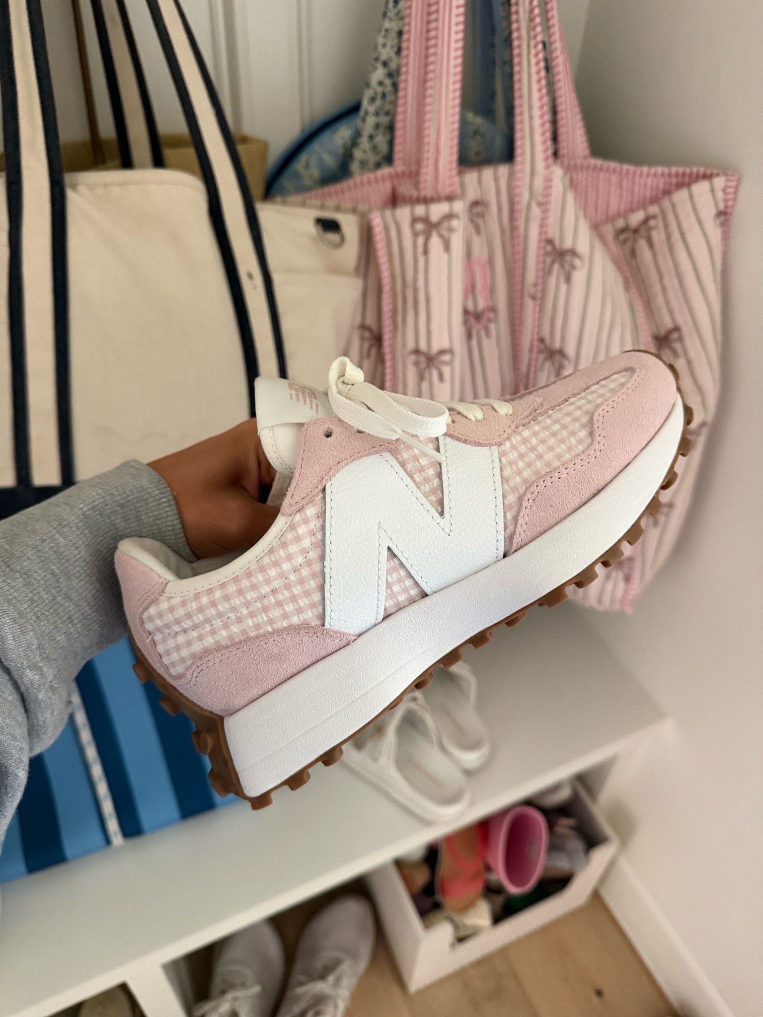 If you need to treat yourself for Mother’s Day, get these! Obsessed with the pink for spring

#LTKMothersDay #LTKSeasonal