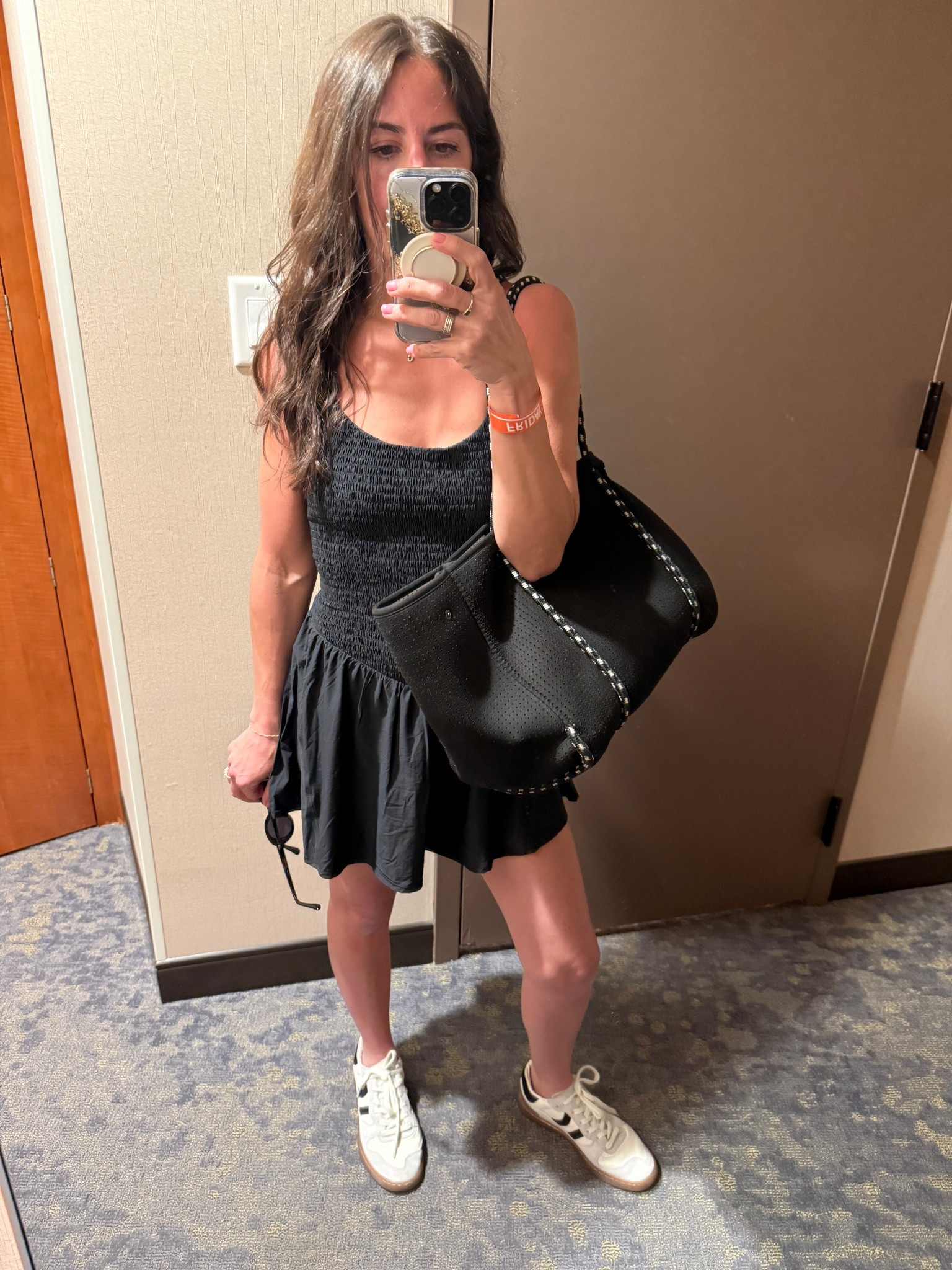 Who doesn’t like an active dress with shorts underneath?!? Love this one for $40 @Target along with the scrunch detailing on the torso. Paired with my everyday bag from Anthro.

#LTKActive #LTKOver40 #LTKootd