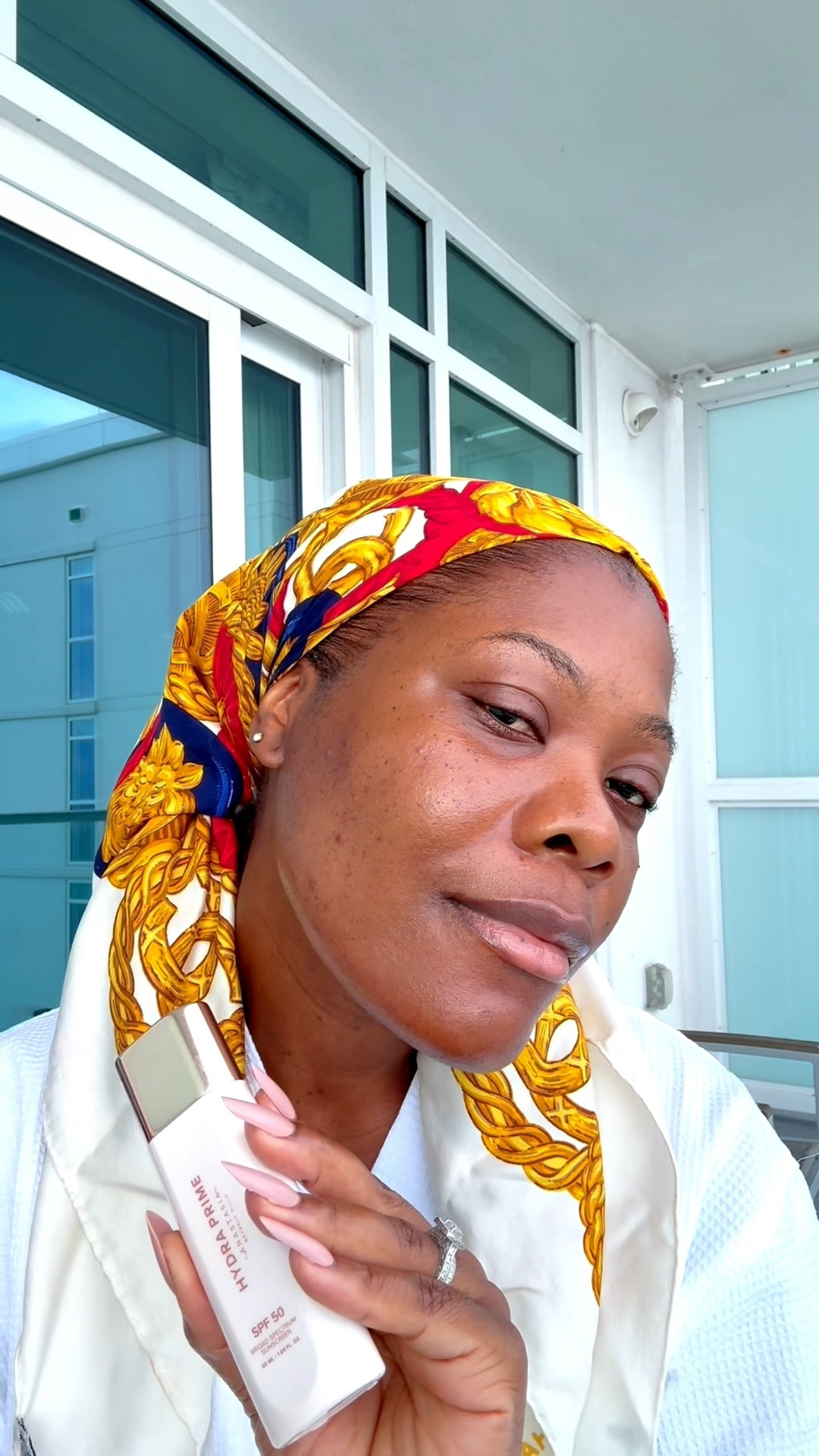 GRWM on vacation for a no makeup day 

#LTKSeasonal #LTKBeauty