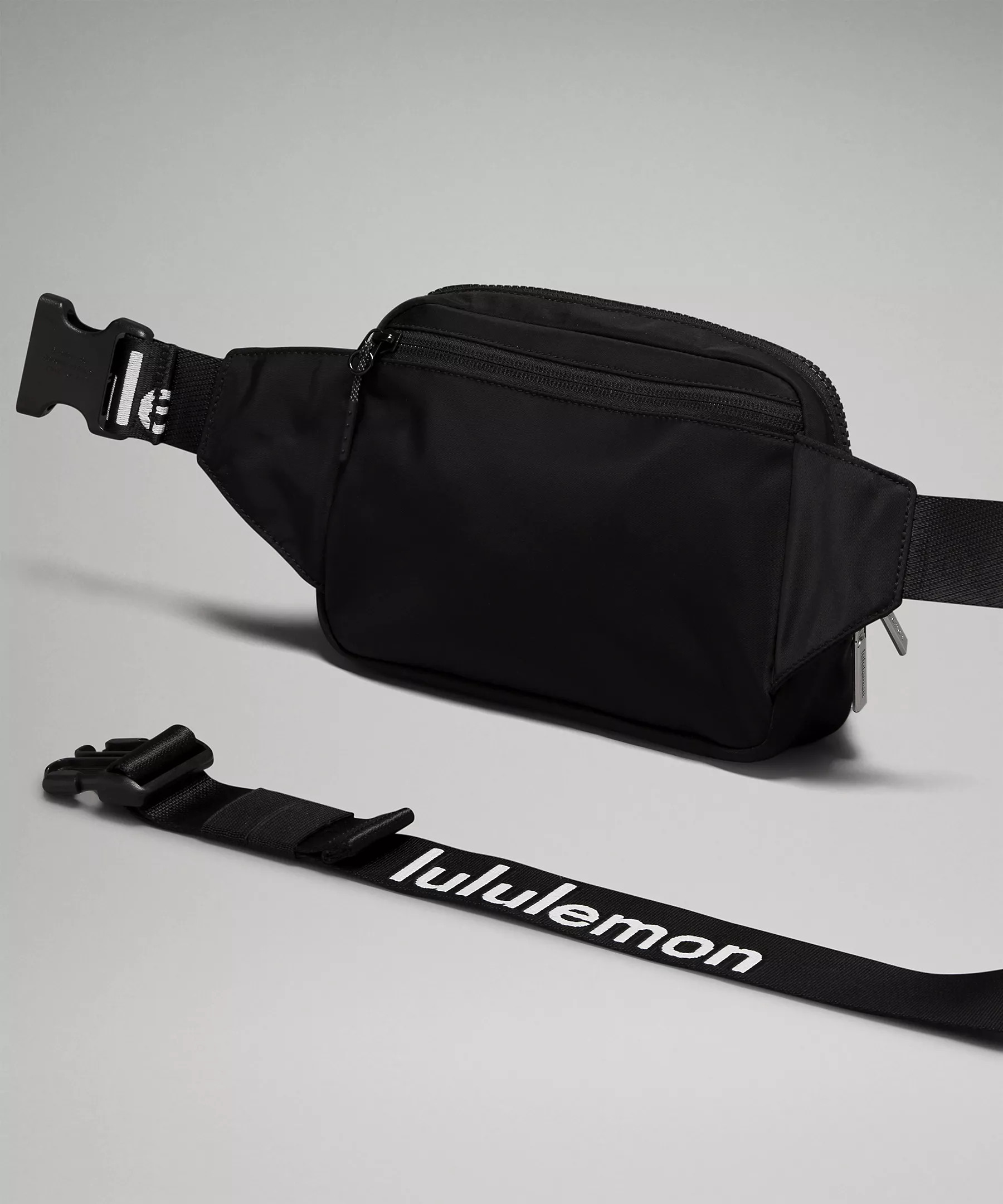 Everywhere Belt Bag Large 2L | Unisex Bags,Purses,Wallets | lululemon | Lululemon (US)