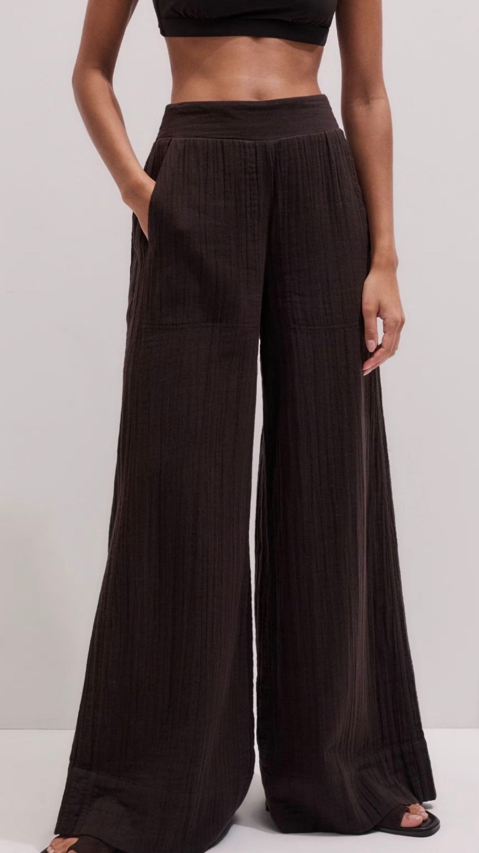 Cheesecloth is a great summer fabric. These glorious wide leg trousers are now reduced x

#LTKsummer #LTKover50style