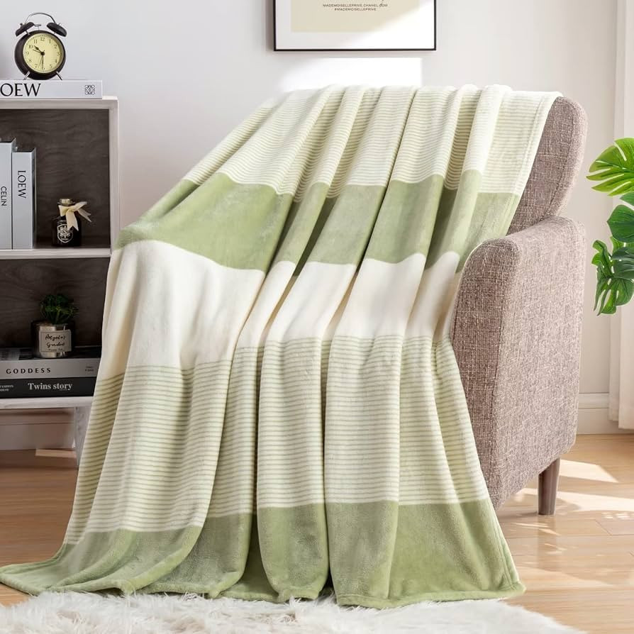 Homlike Moment Throw Blanket for Couch Sage Green, Soft Cozy Fleece Lightweight Blankets, Warm Pl... | Amazon (US)